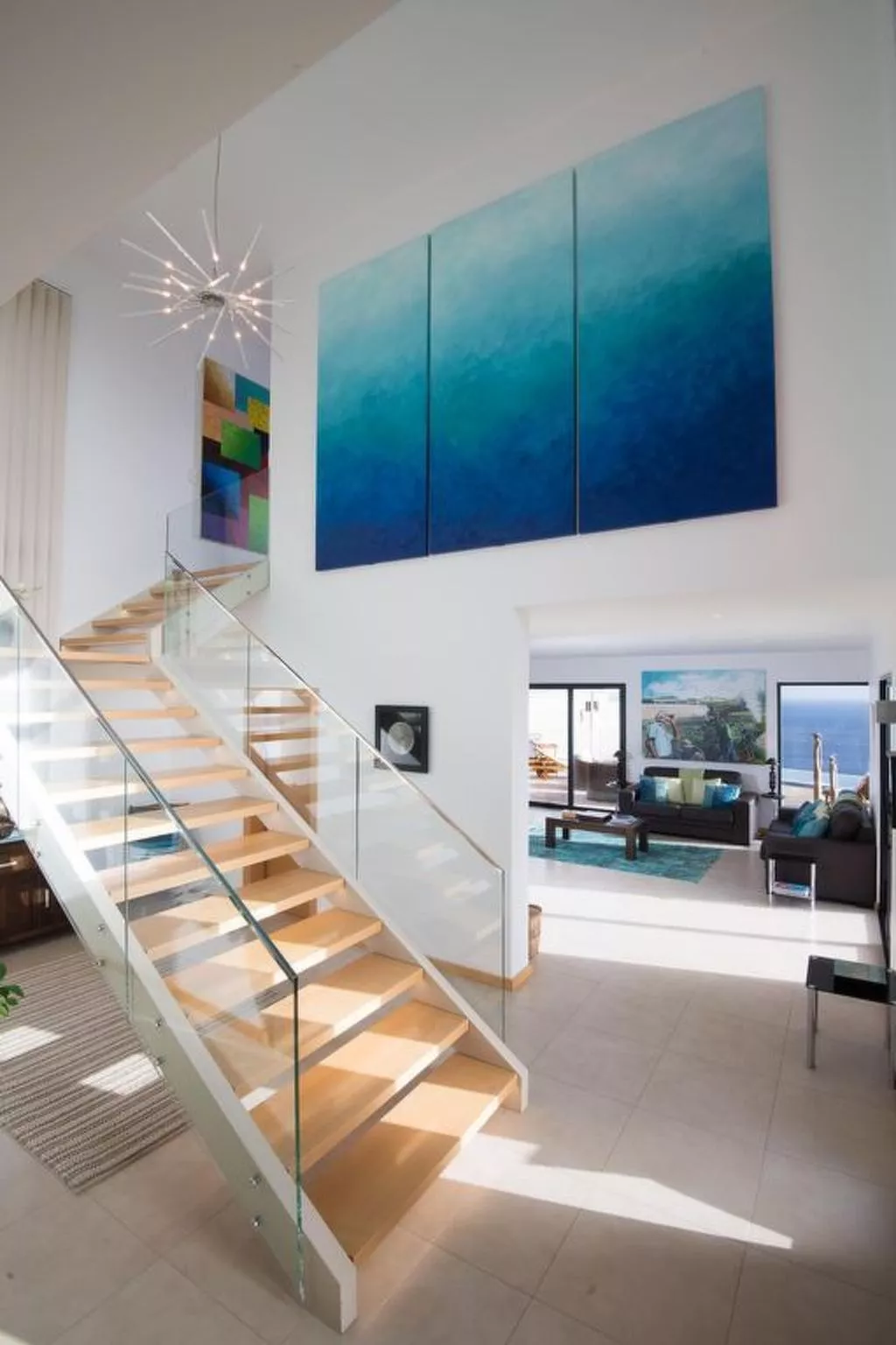 Ferienvilla mit Infinity Pool-Inside