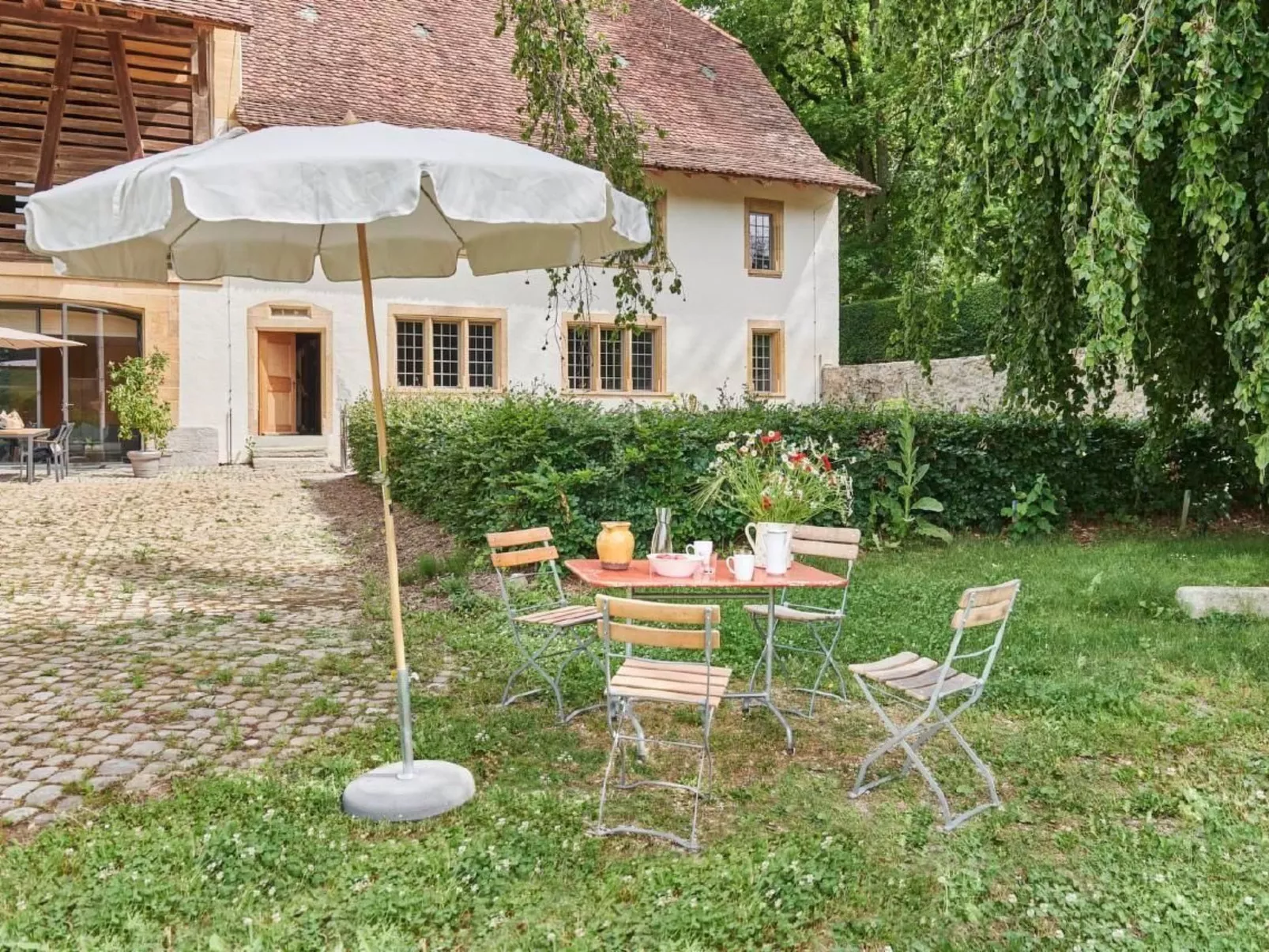 Schlossgut oben-Outside