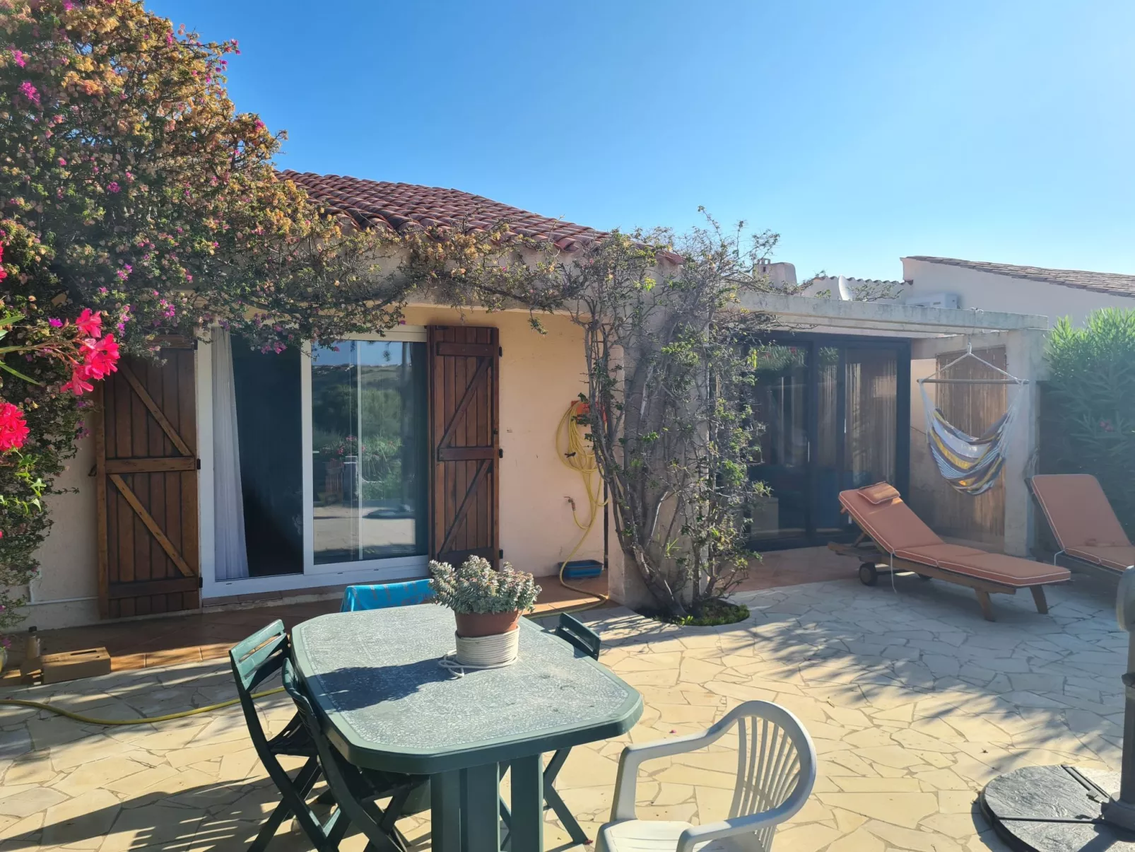 "Casa zinu" mit Blick aufs Meer-Inside