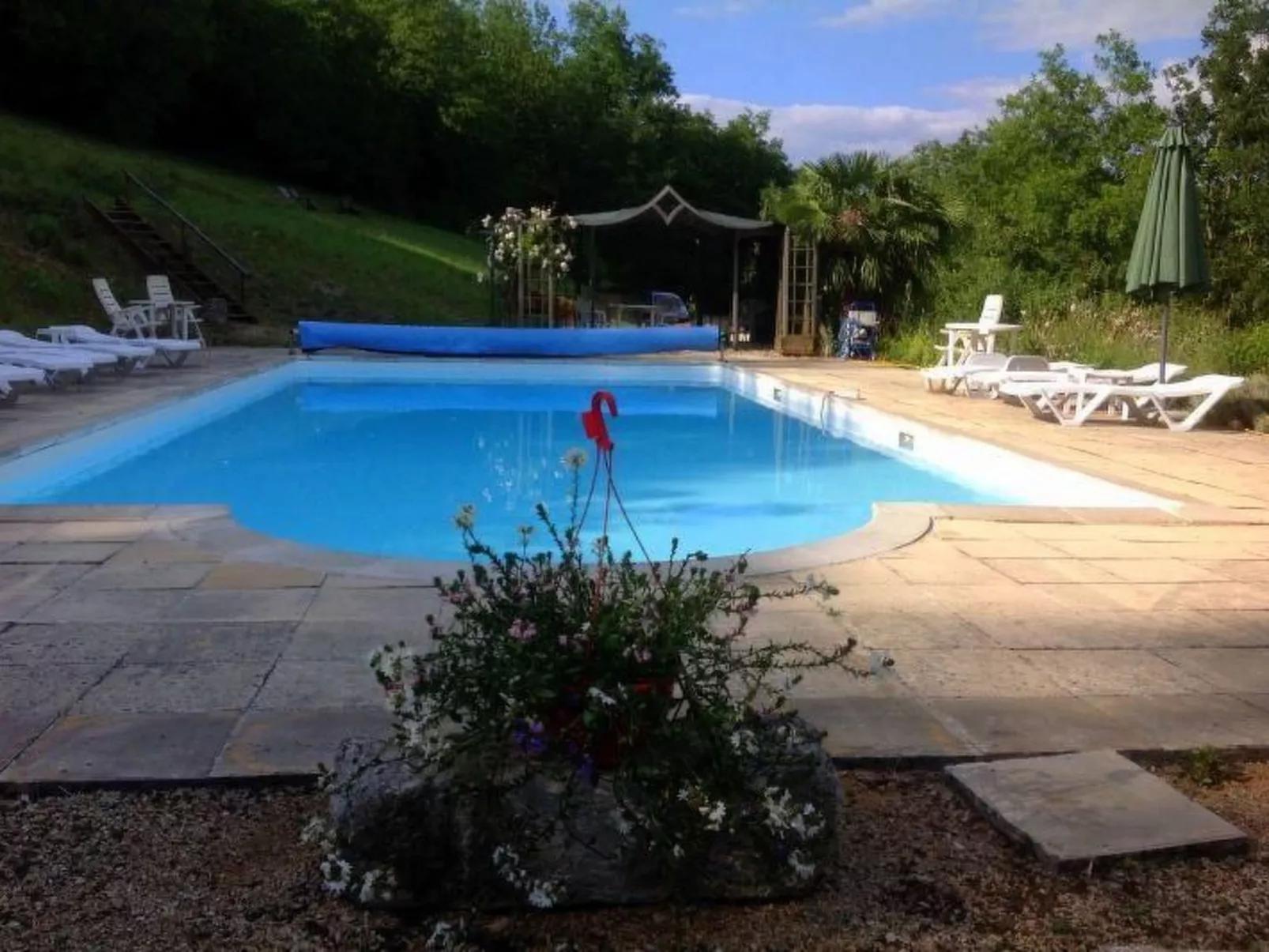 In Souillac mit Gemeinschaftspool-Dedans