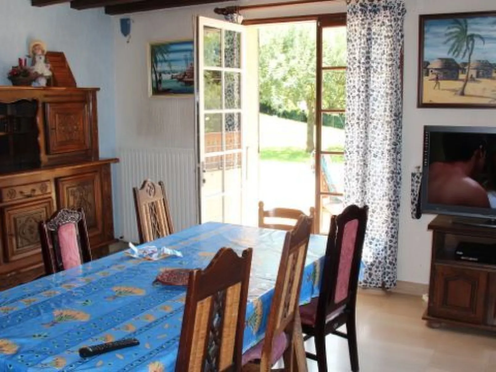 Für 6 Personen ca. 110 m&sup2; in Pugny-Chatenod, Auvergne-Rhône-Alpes (Savoyen-Inside