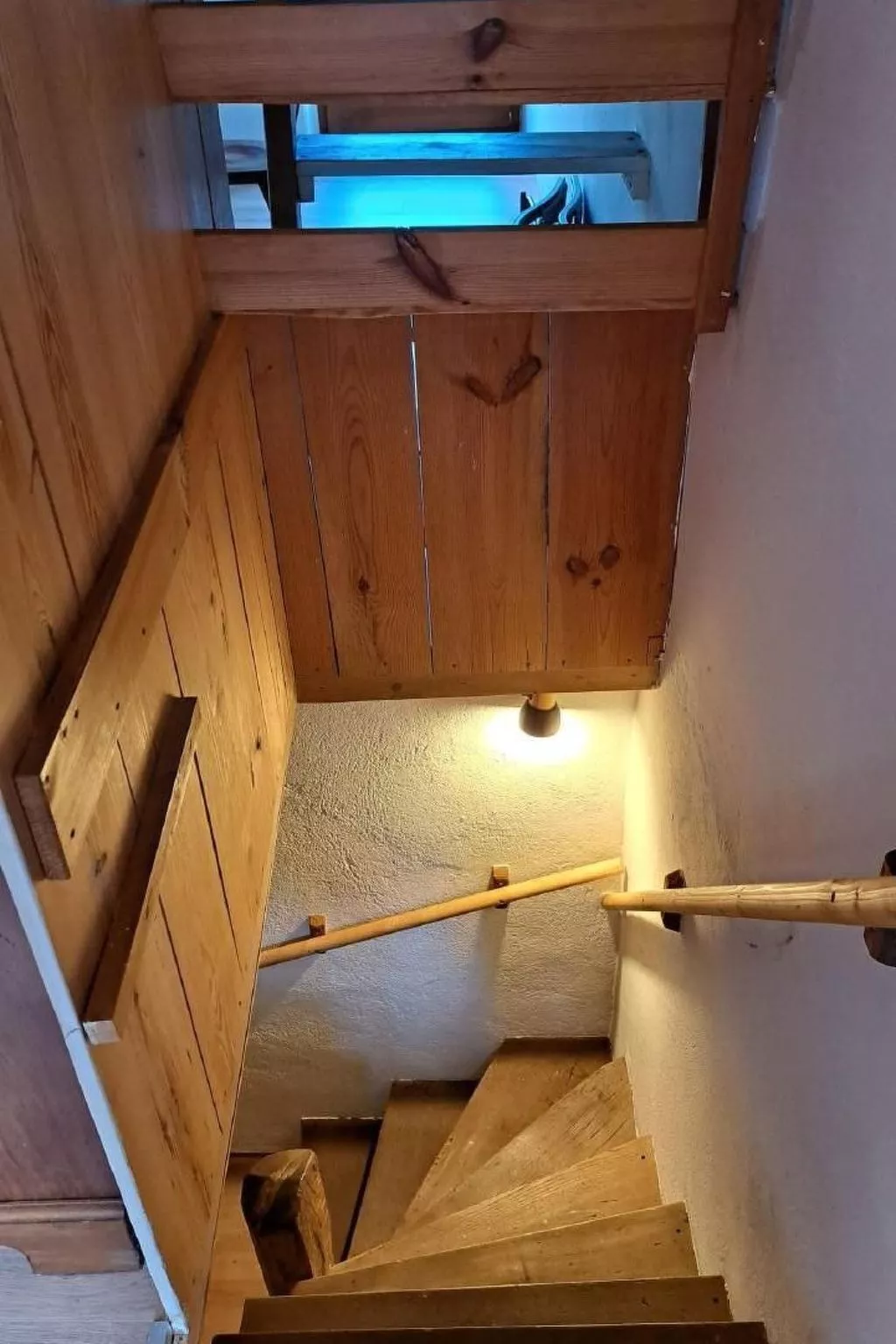 Entdecken Sie den Charme von Casa Clementina in Indemini-Dedans