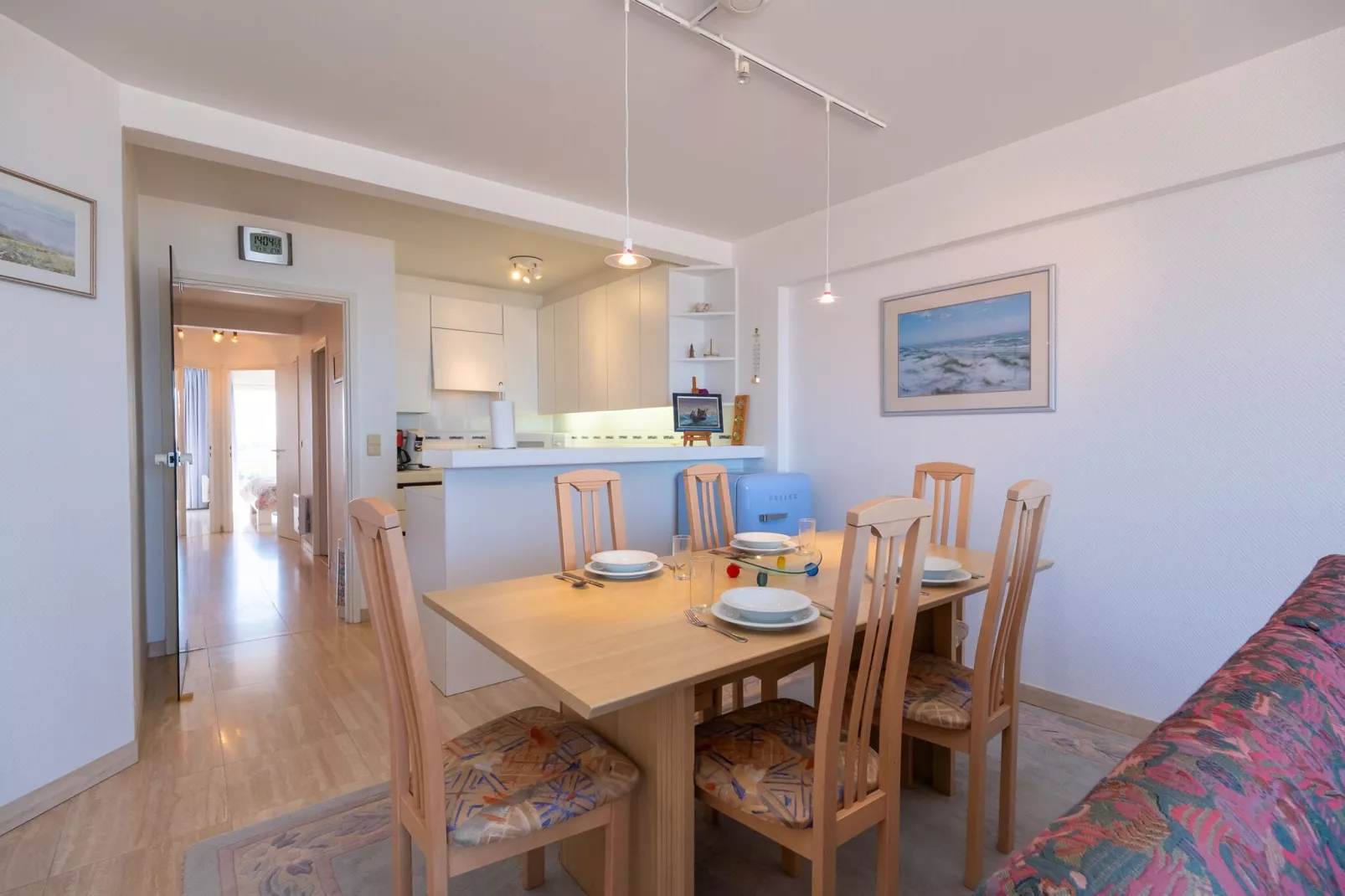 Mistral 0801-Dining room