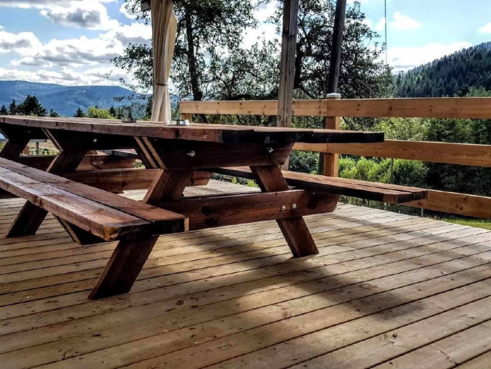 Le Pré des Biches-Inside