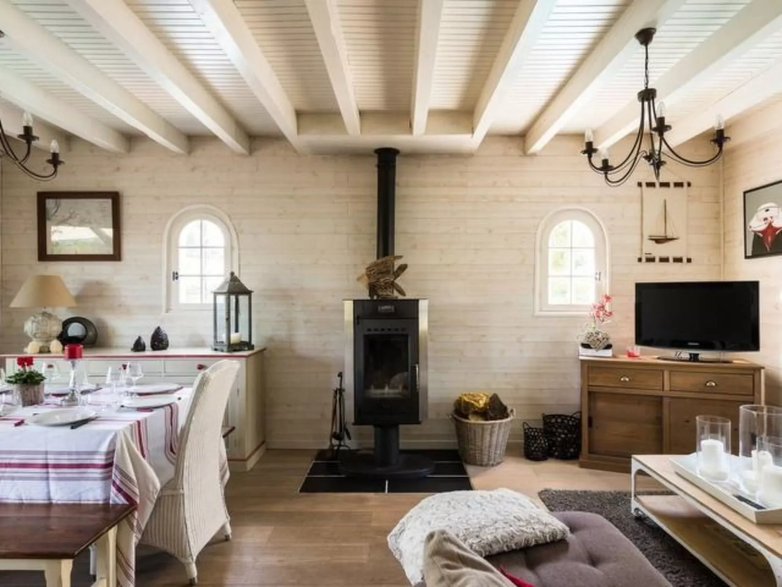 10 p mit beheiztem Pool-Inside