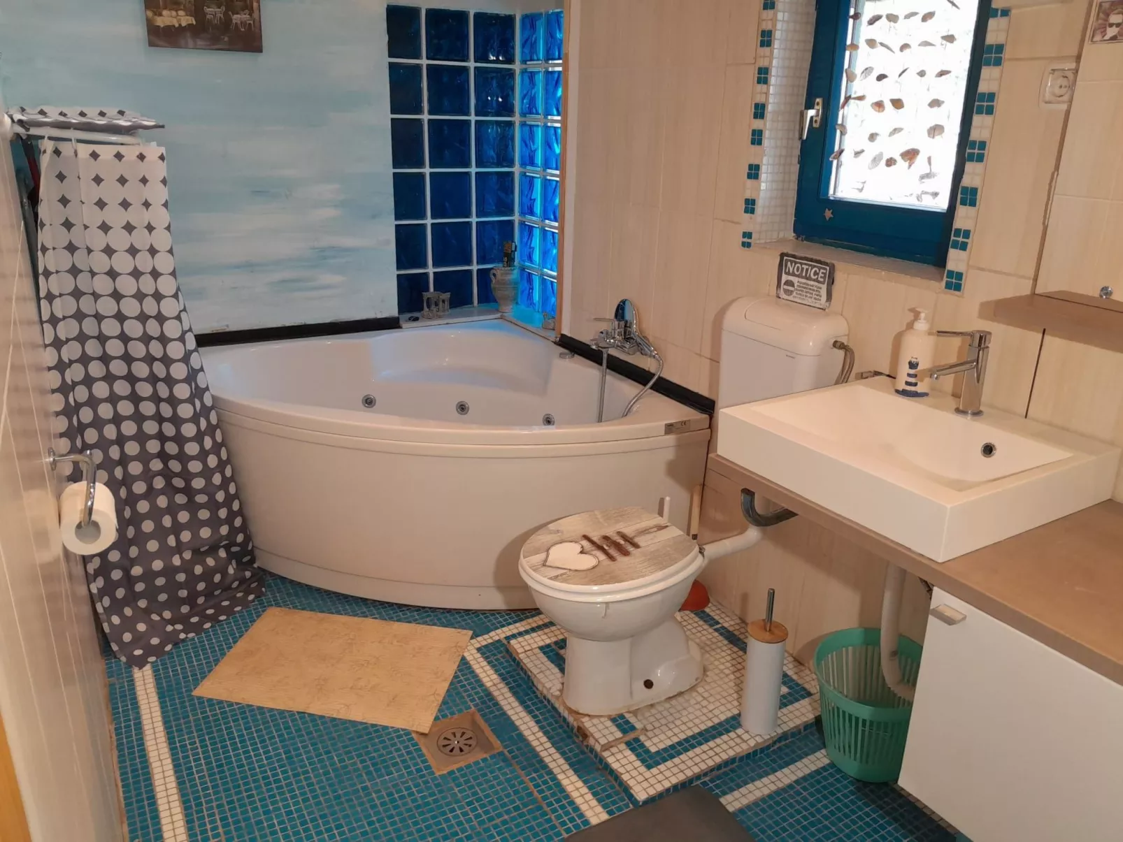 Märchenhaftes Holzhaus bei Ljubljana-Drinnen