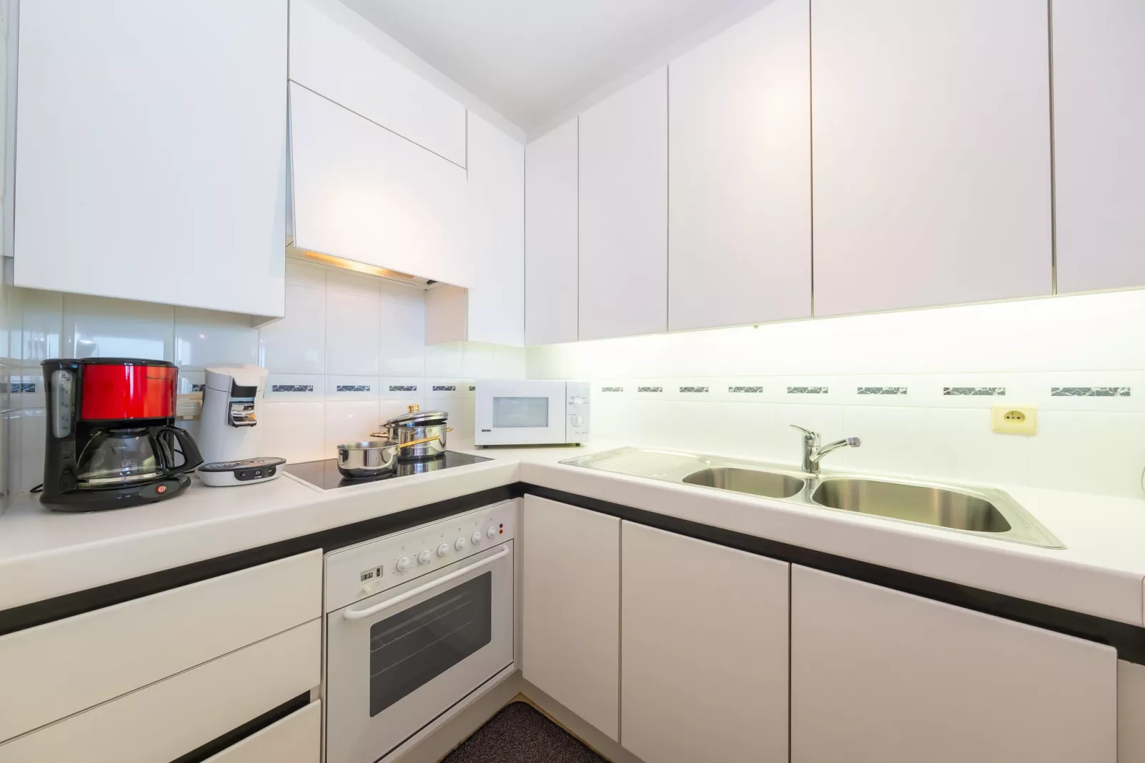 Mistral 0801-Kitchen