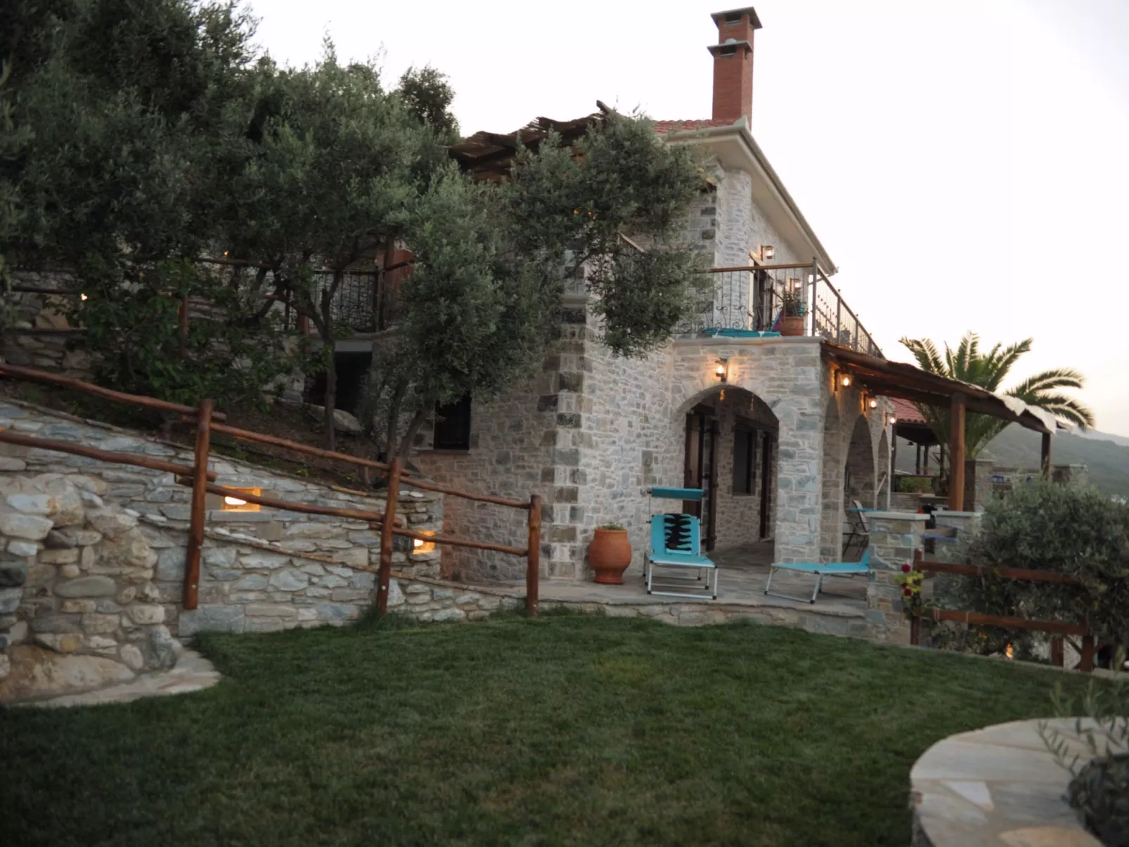 Anwesen mit eigenem Jacuzzi-Draußen