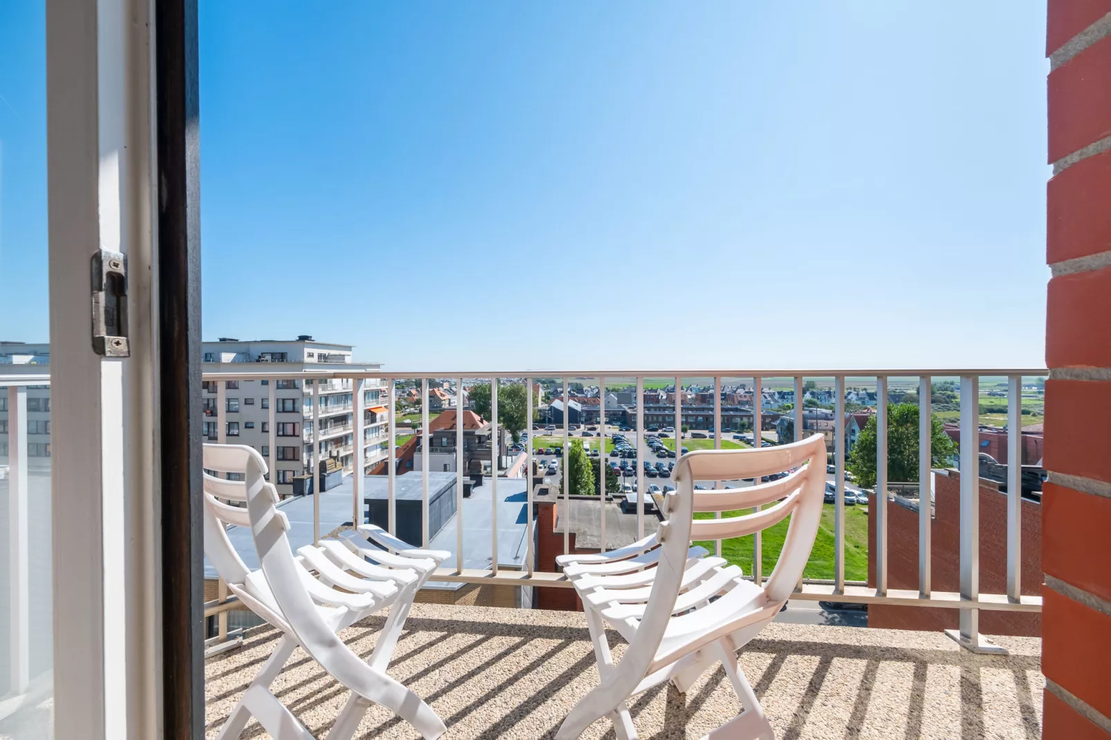 Mistral 0801-Terrace balcony