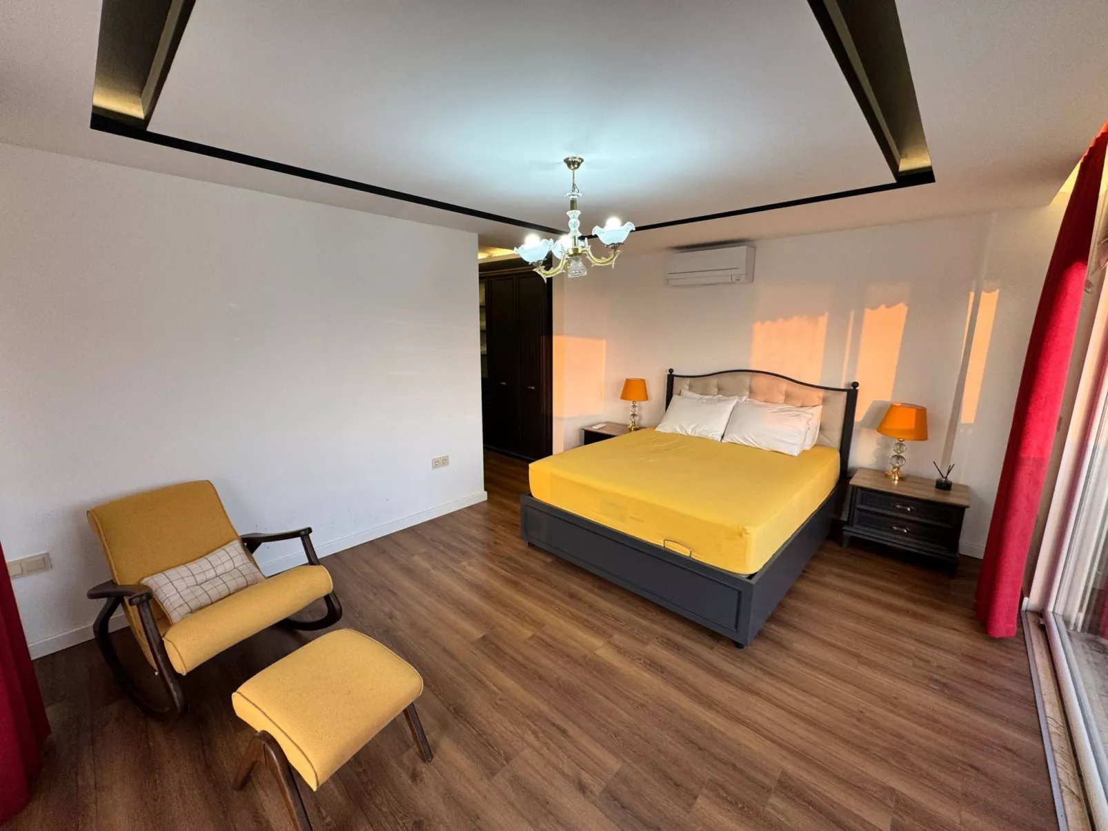 Genießen Sie Ihre sonnige Reise mit "NarVilla"-Image-tags.info