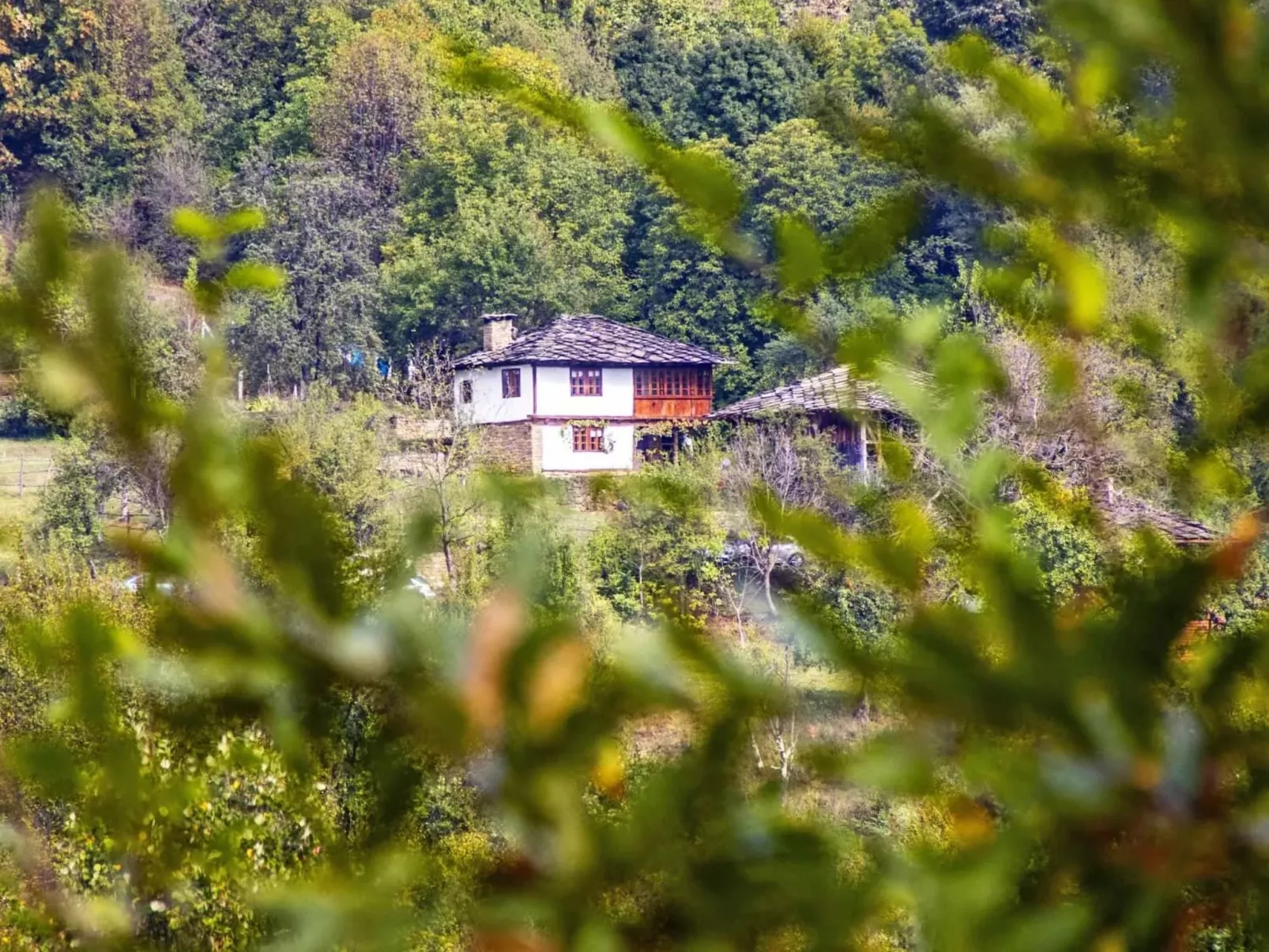 Authentisches Haus mit Bergblick - Karashka-Draußen