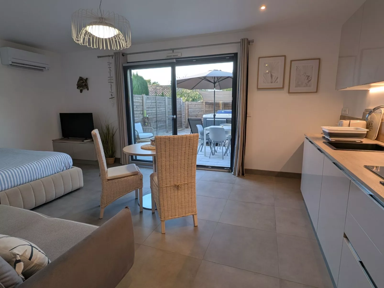 Studiowohnung mit Wallbox-Drinnen