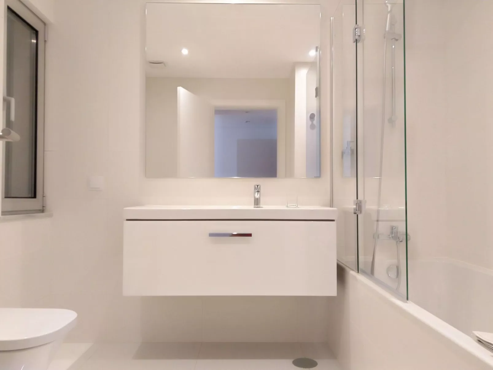 Villa Ray Design mit privatem beheizbarem Pool-Dedans