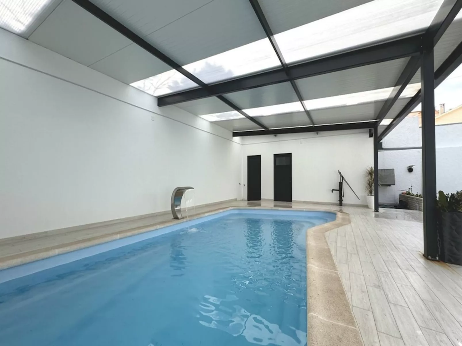 Strandhaus -Salzwasserpool, Geheizt Bedeckt-Dehors