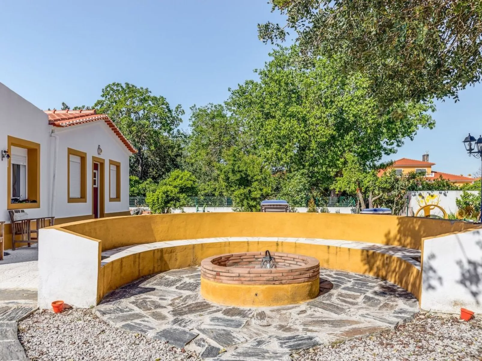 Die Welt des Mondes 2-Dehors