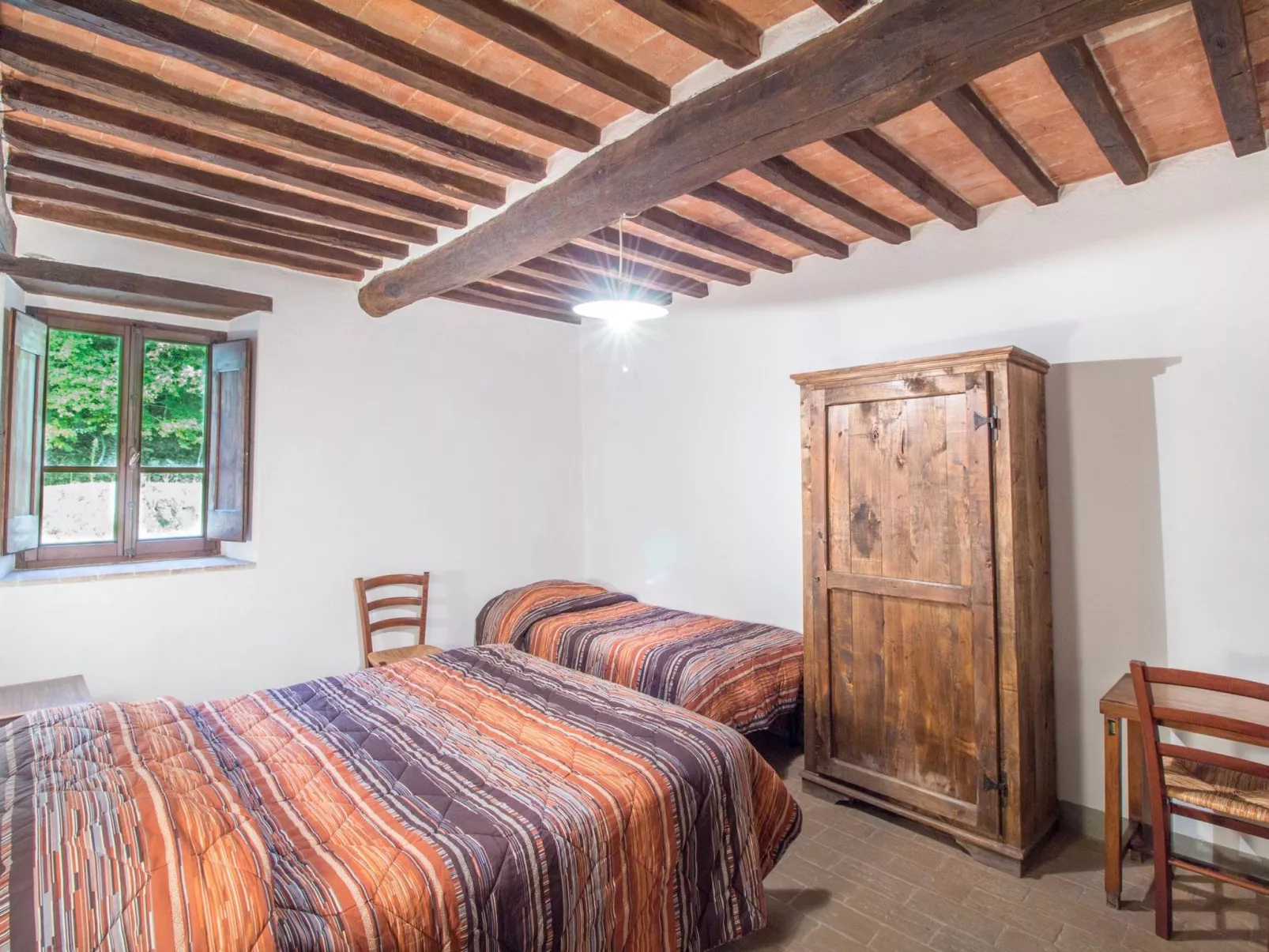 Bauernhaus Borgo Santarsa-Inside