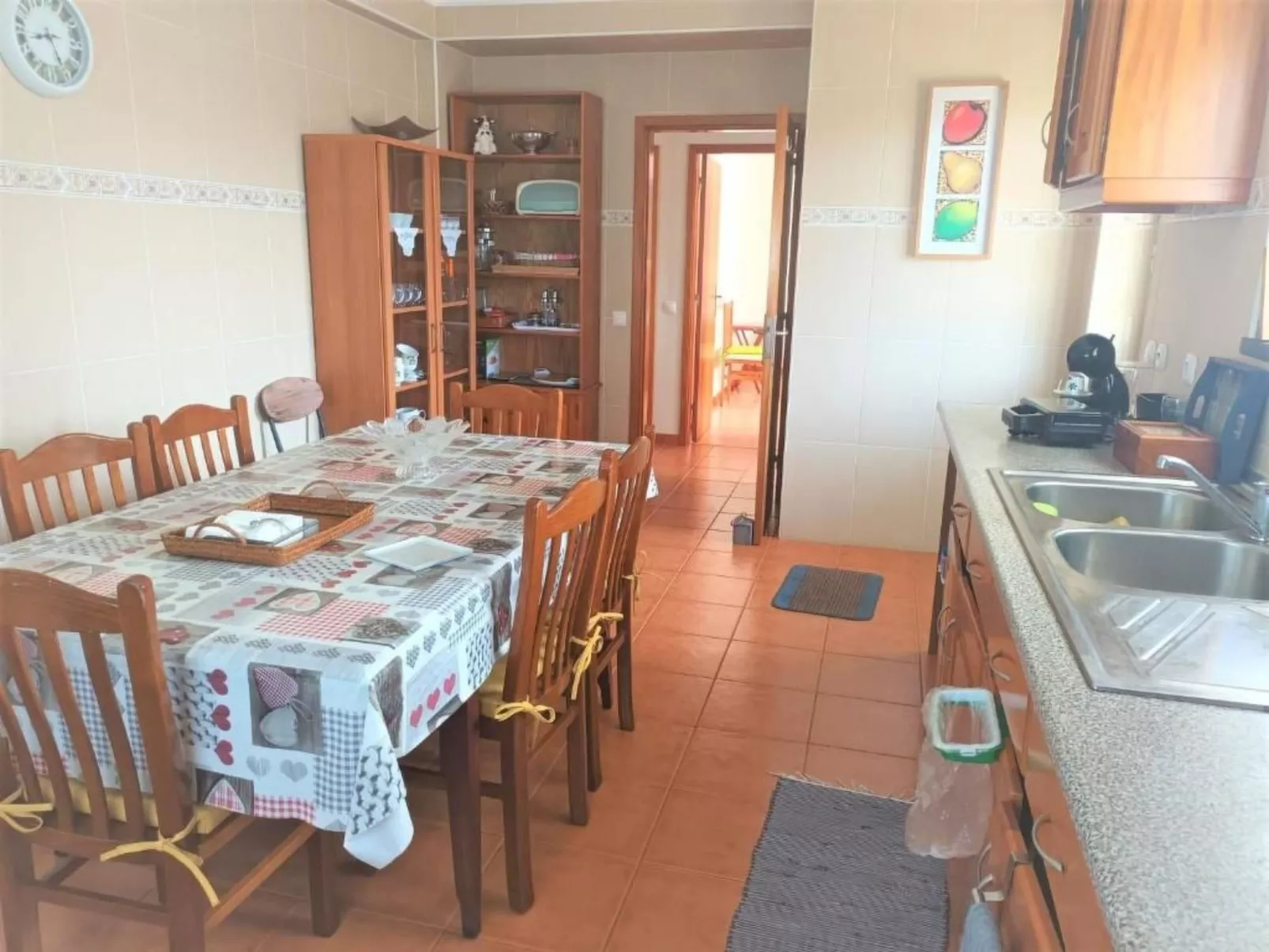 Geräumiges Haus in der Nähe von Angra do Heroismo-Drinnen