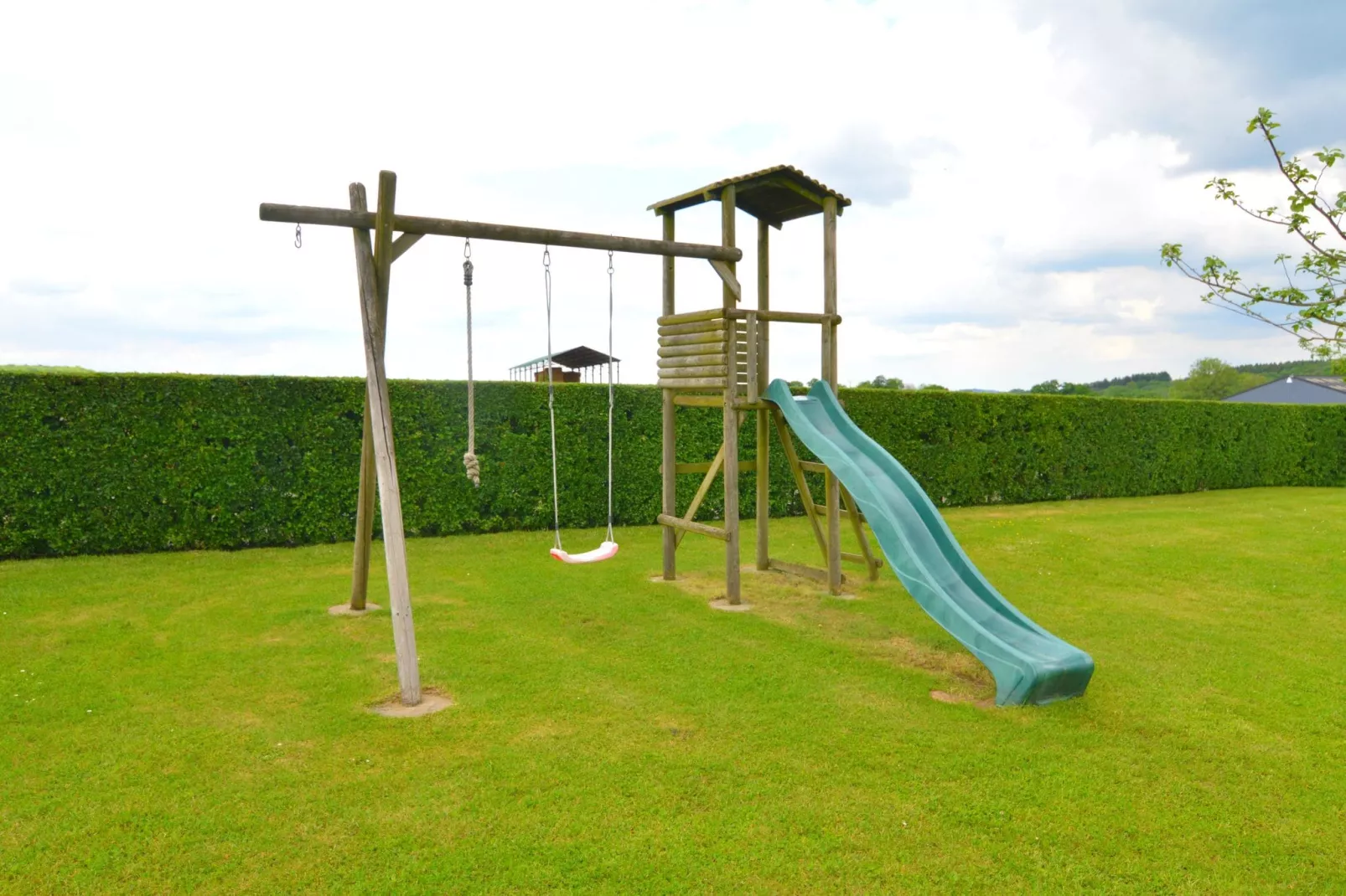 La Ferme de Foy 32-Gardens summer