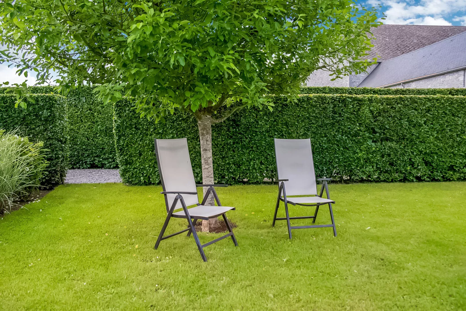 La Ferme de Foy 32-Gardens summer