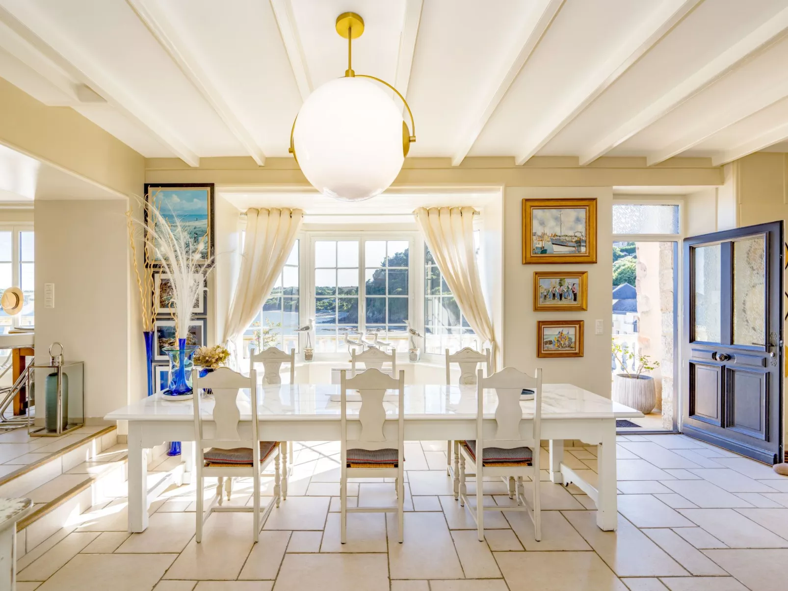 Villa "Ker House" mit Blick auf das Wasser-Inside