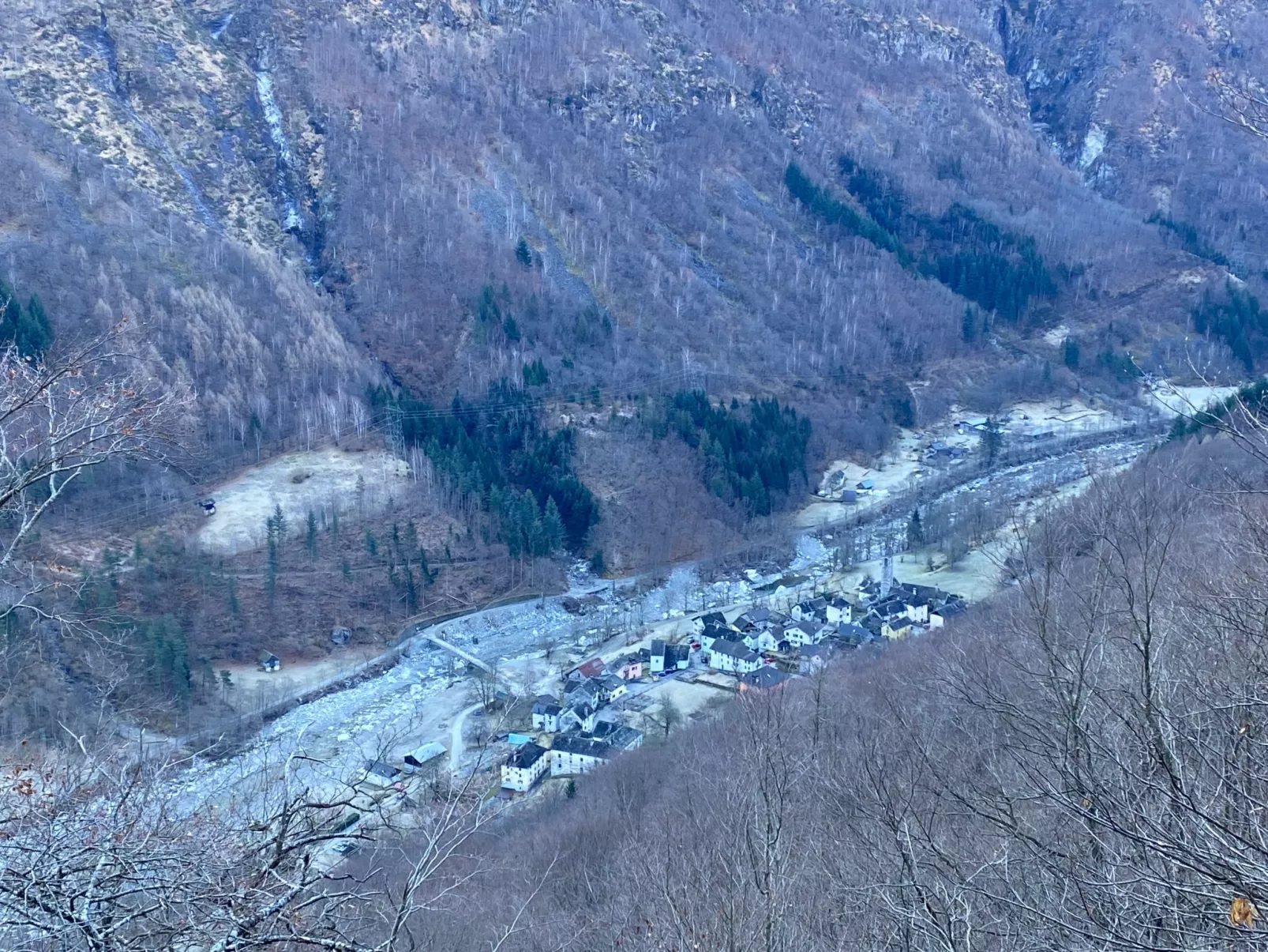 Rustico Monti di Rima-Inside