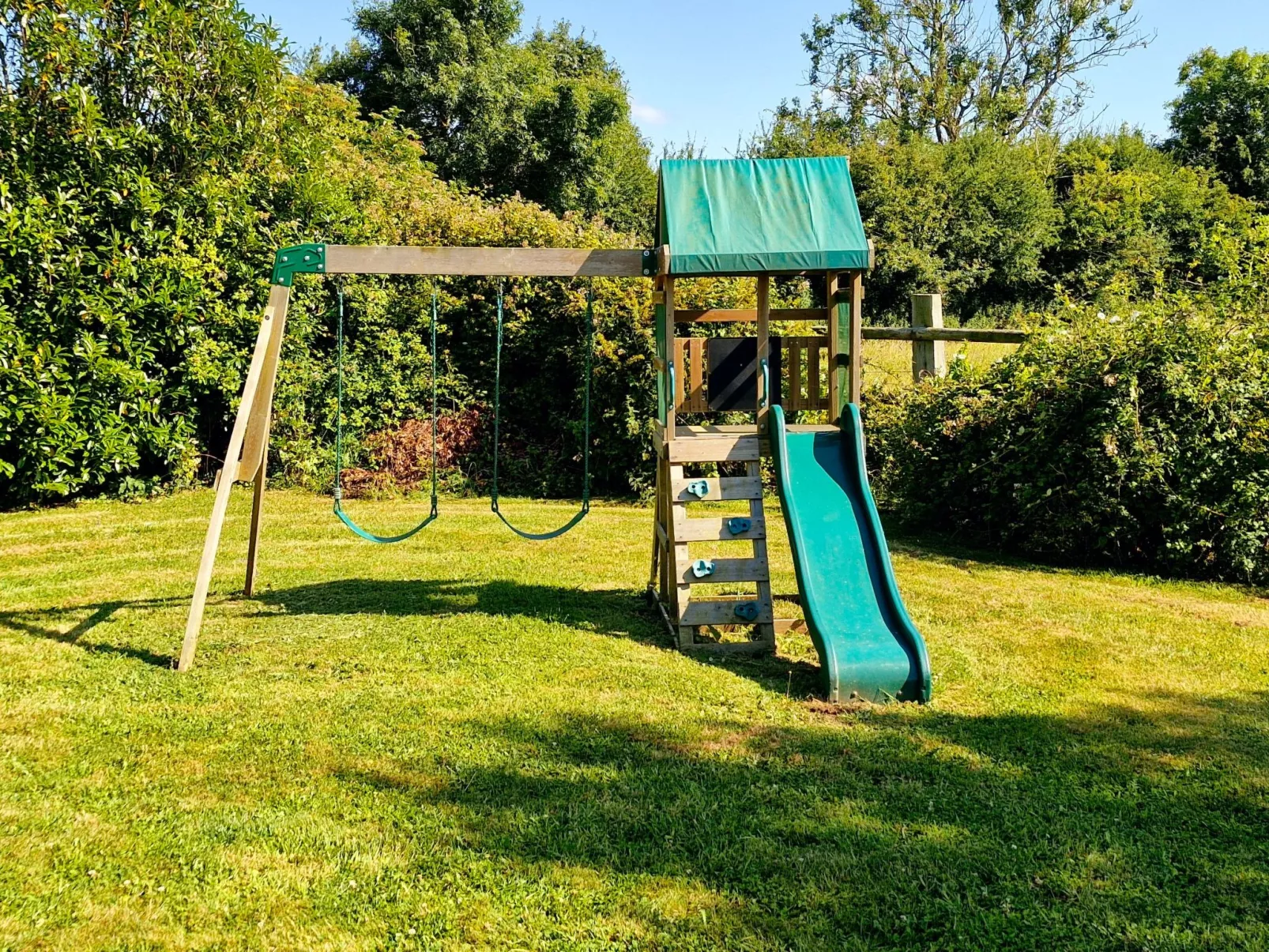 Le domaine des roseraies, gîte les roseraies-Dedans