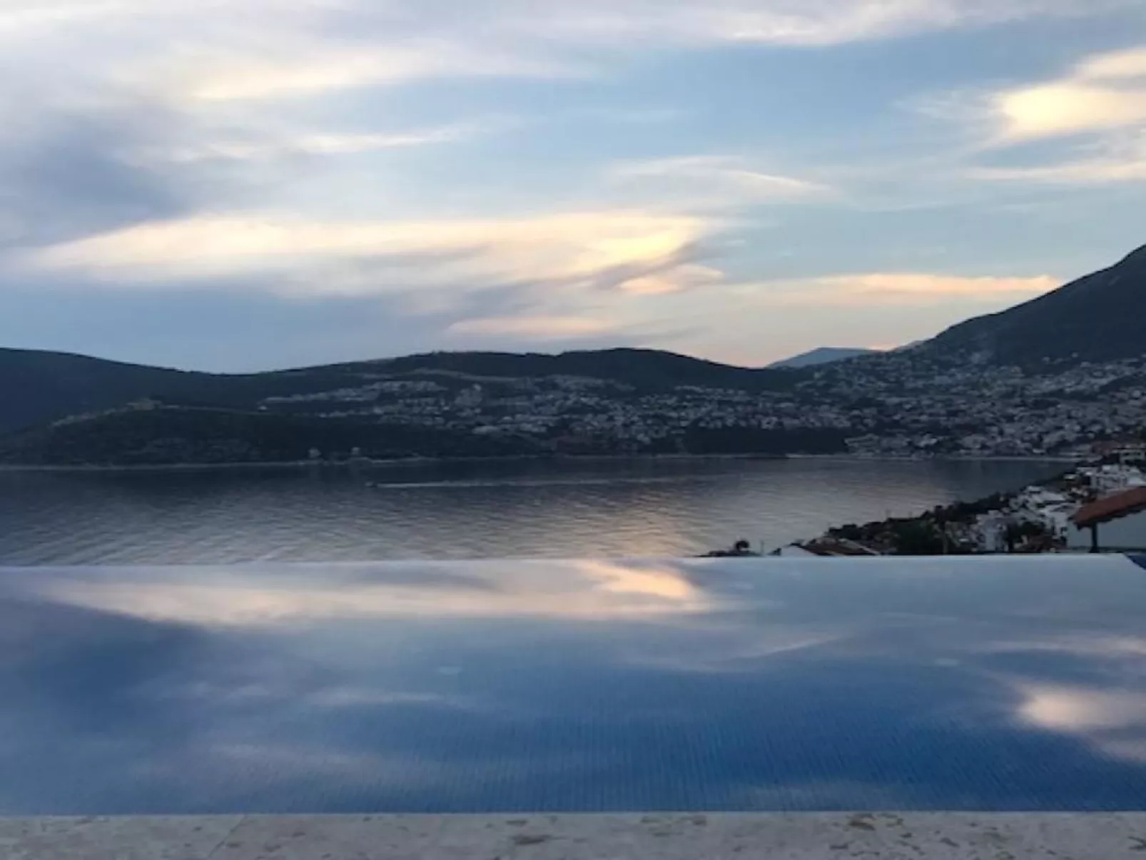 Luxuriöse Villa mit atemberaubendem Meerblick-Outside