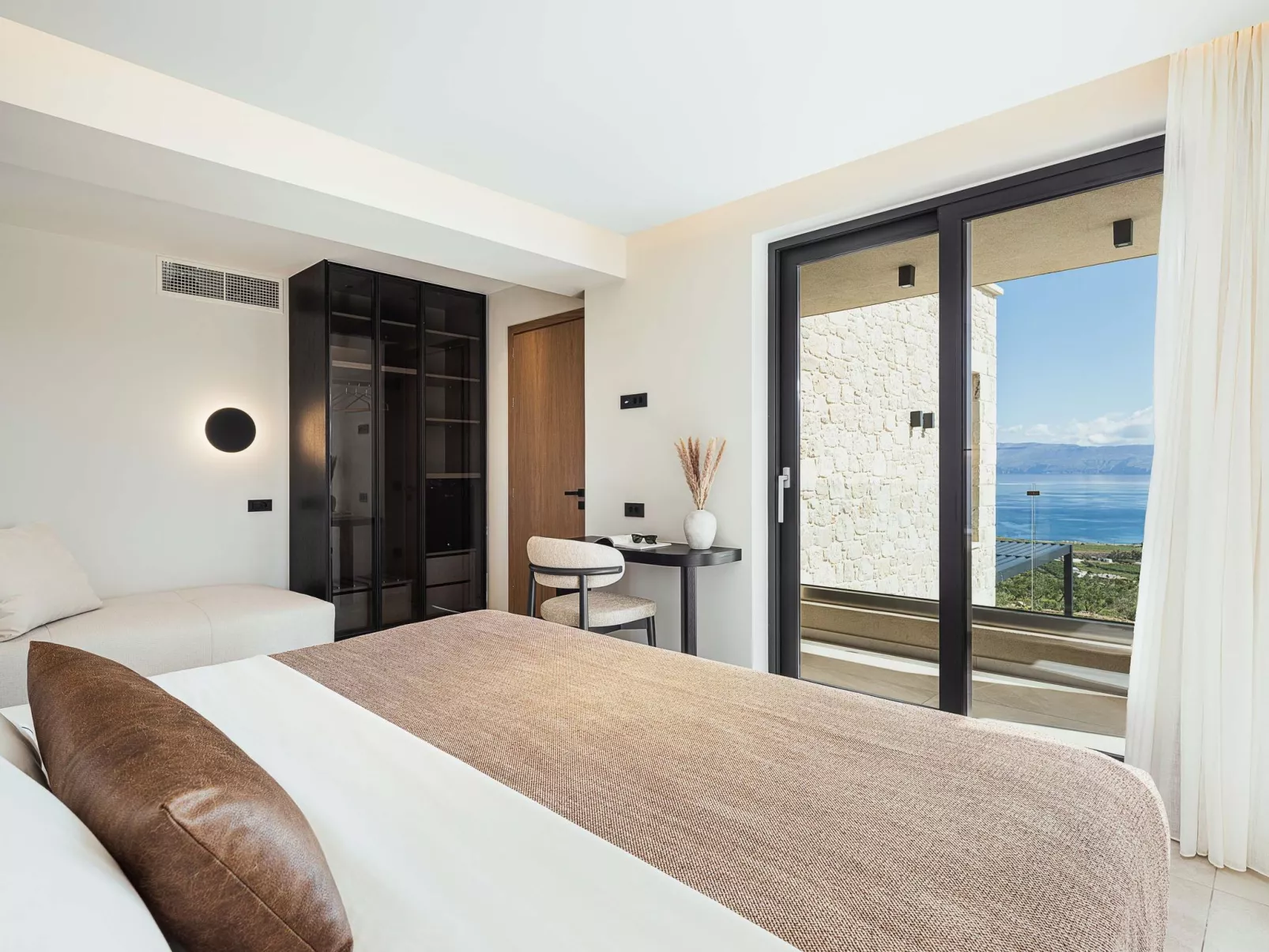 Rastoni Villa I 'Free' beheizter Pool, Panoramablick-Dedans