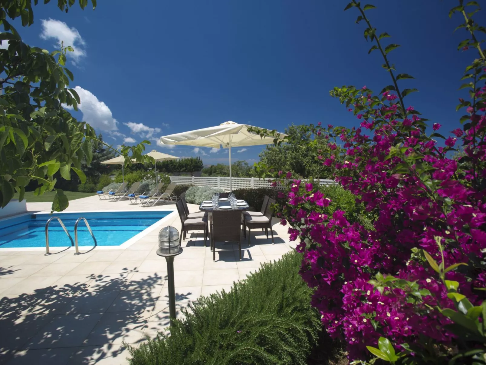 Villa Irini - 3-Schlafzimmer-Villa mit privatem Pool-Outside