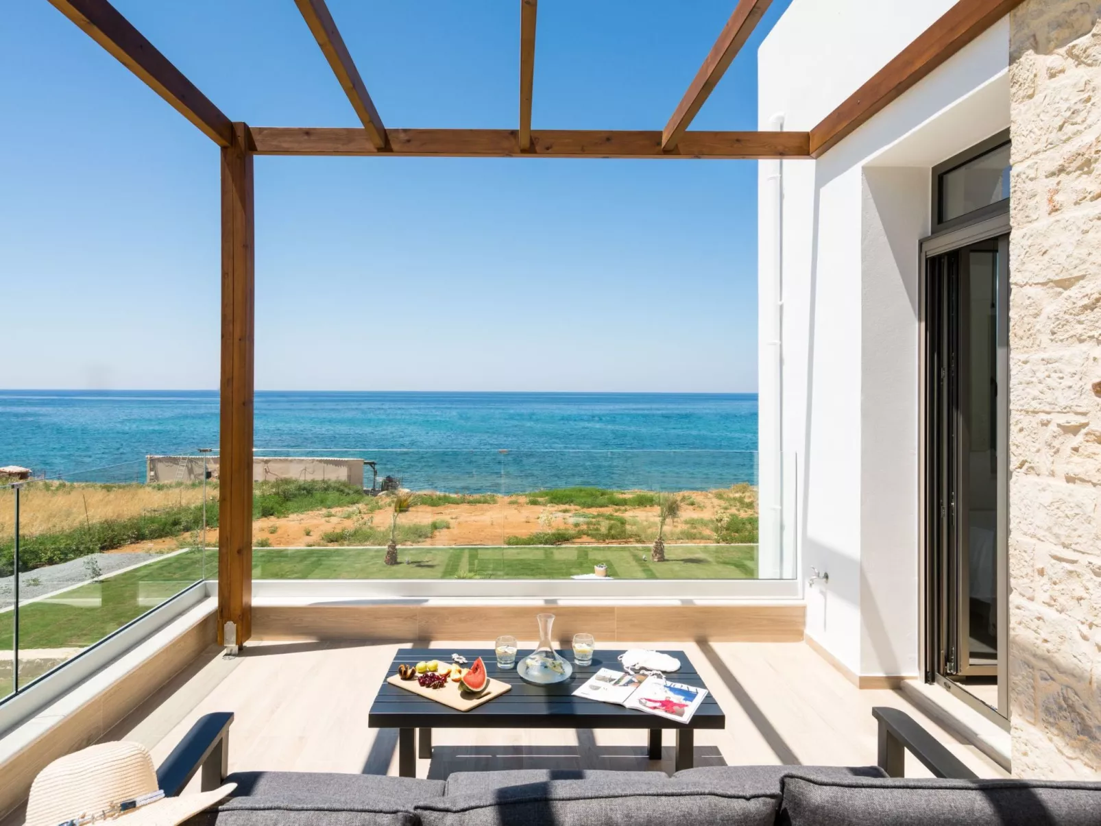 Villa am Strand mit Pool, Kinderbereich und BBQ-Outside