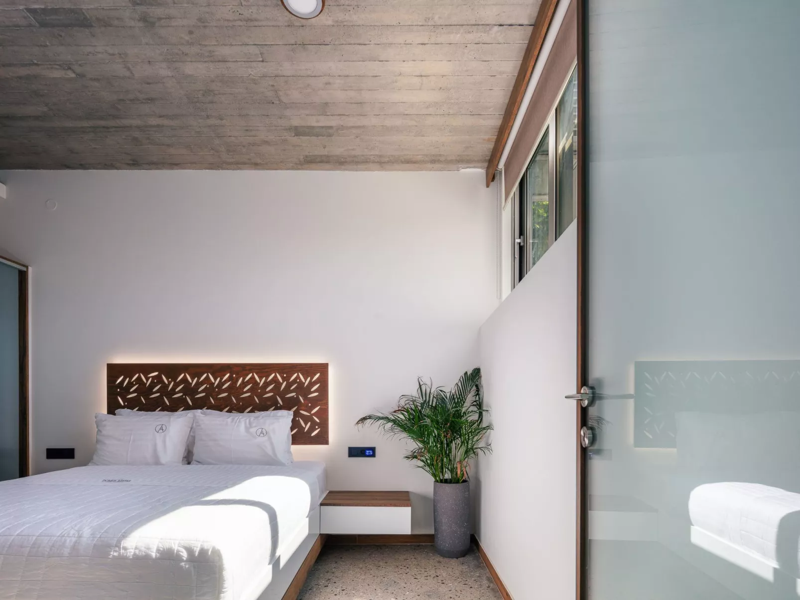 Neu gebaute Villa mit privatem Pool und Grillplatz-Inside