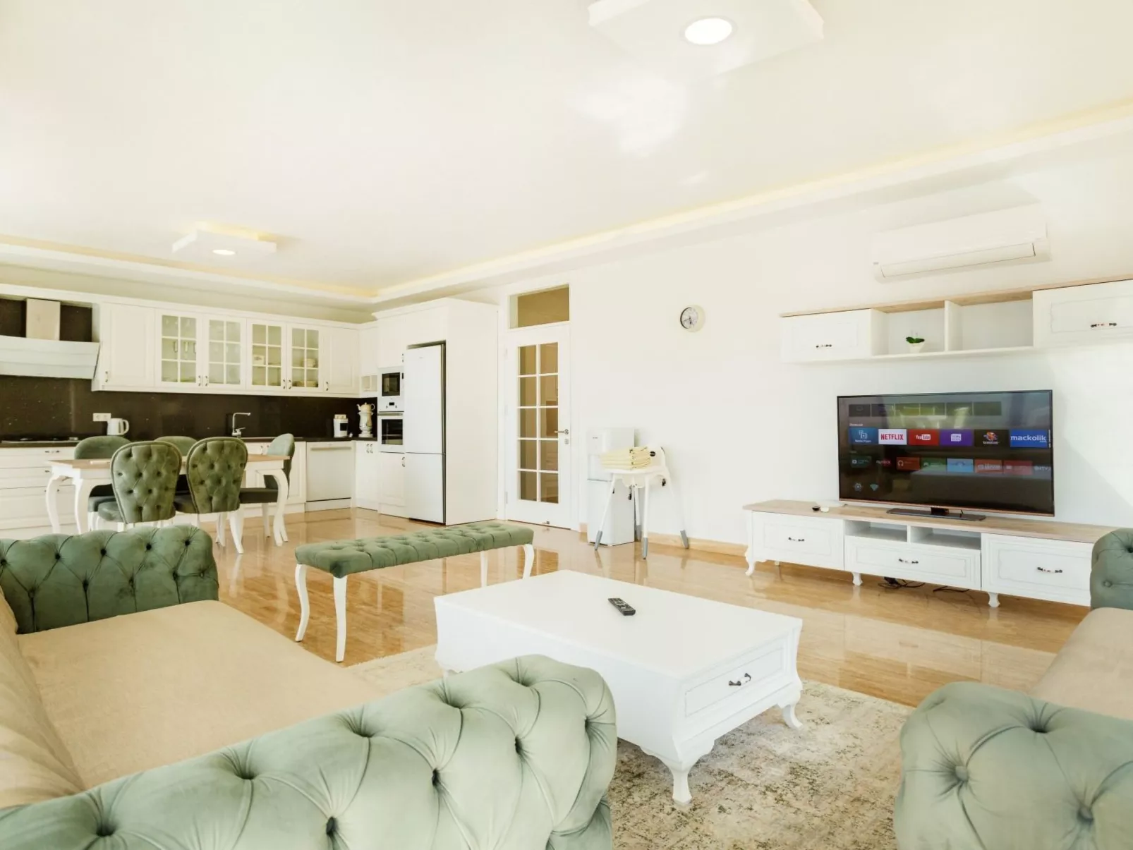 Villa Infinty Wild für 2 Personen und 2 Kinder-Dedans