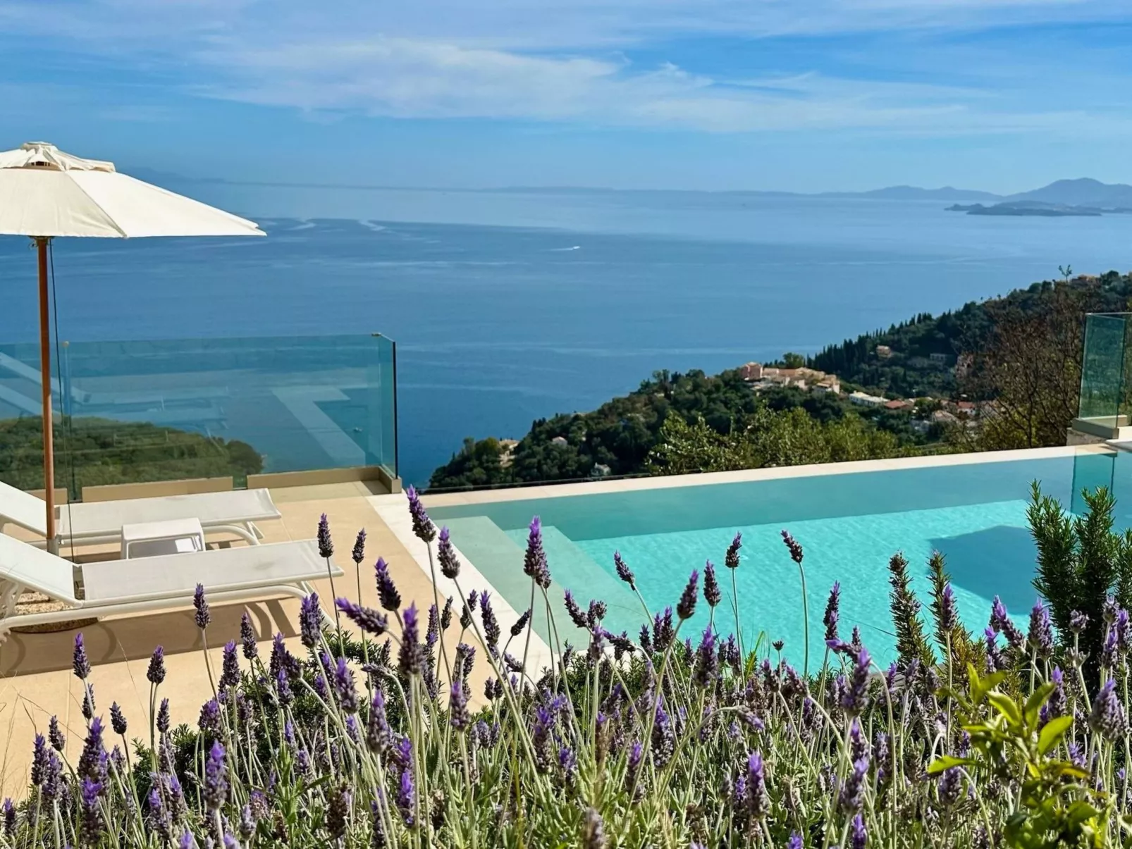 Prächtige Villa in spektakulärer Lage-Dedans