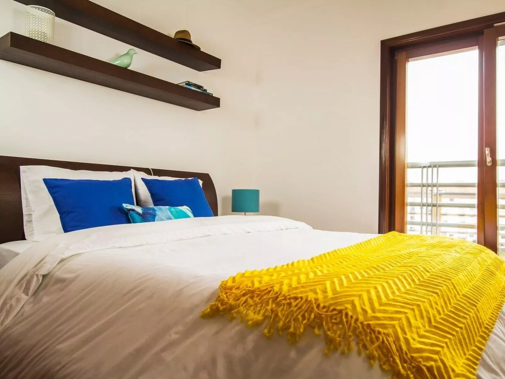 Turmhaus mit freier Garage-Inside