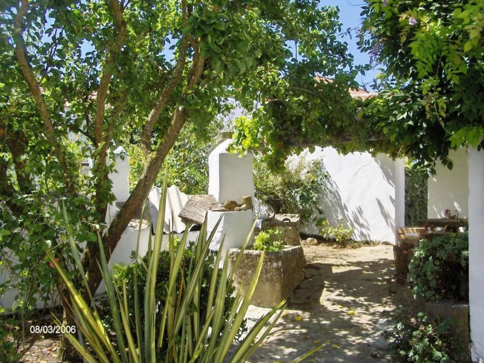 Historisches Haus in der Nähe des historischen Dorfes von Óbidos-Image-tags.info