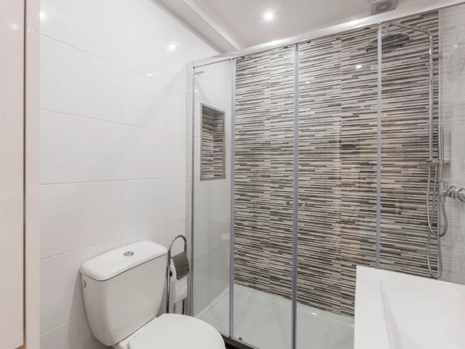 Wohnung "Coolhome" mit Balkon-Drinnen