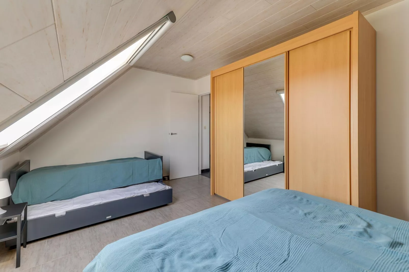 IN DE WOLLEKJES  “slapen bij of tussen de schapen”-Chambre