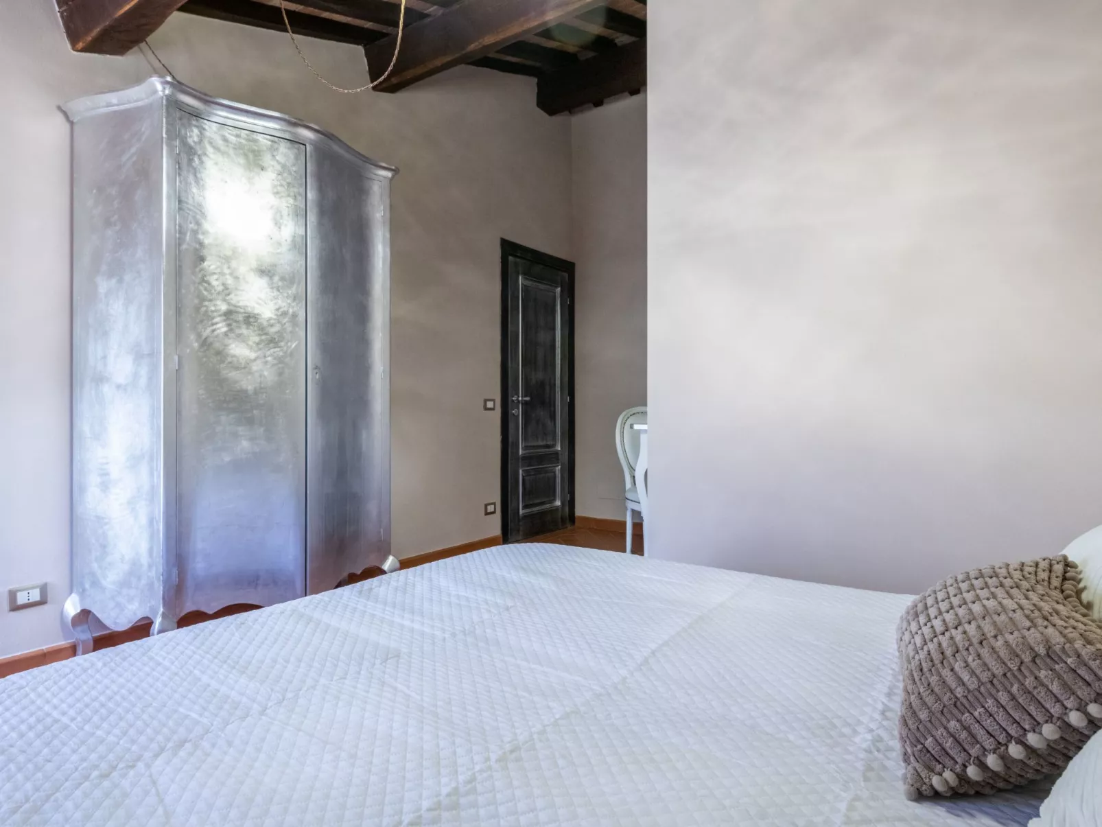 Für 10 Personen und 4 Kinder in Chianni, Toskana (Provinz Pisa)-Drinnen