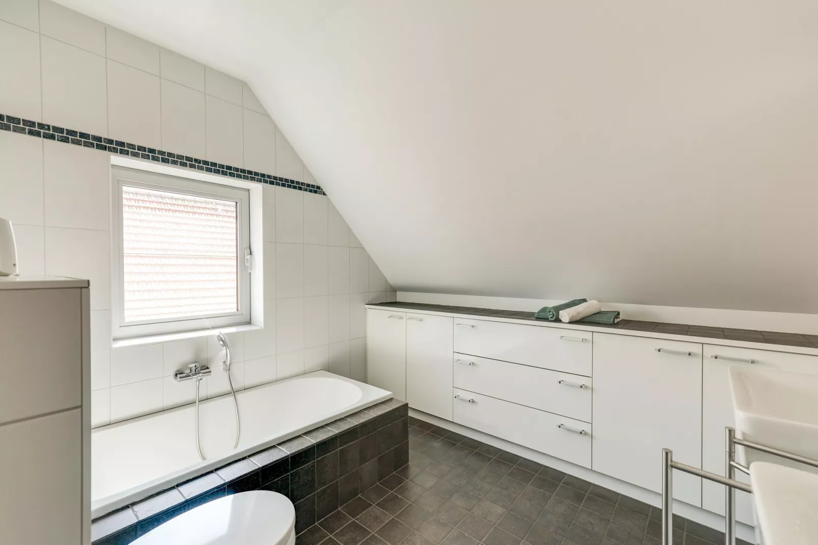 IN DE WOLLEKJES  “slapen bij of tussen de schapen”-Salle de bain