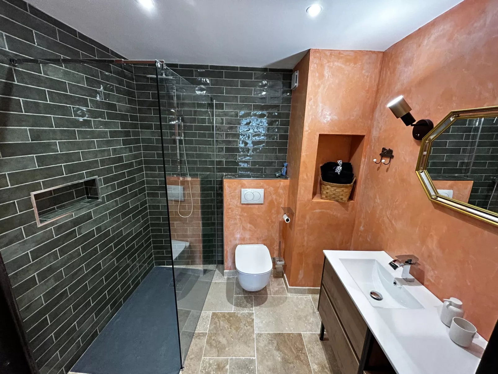 Wohnung mit Kamin-Drinnen