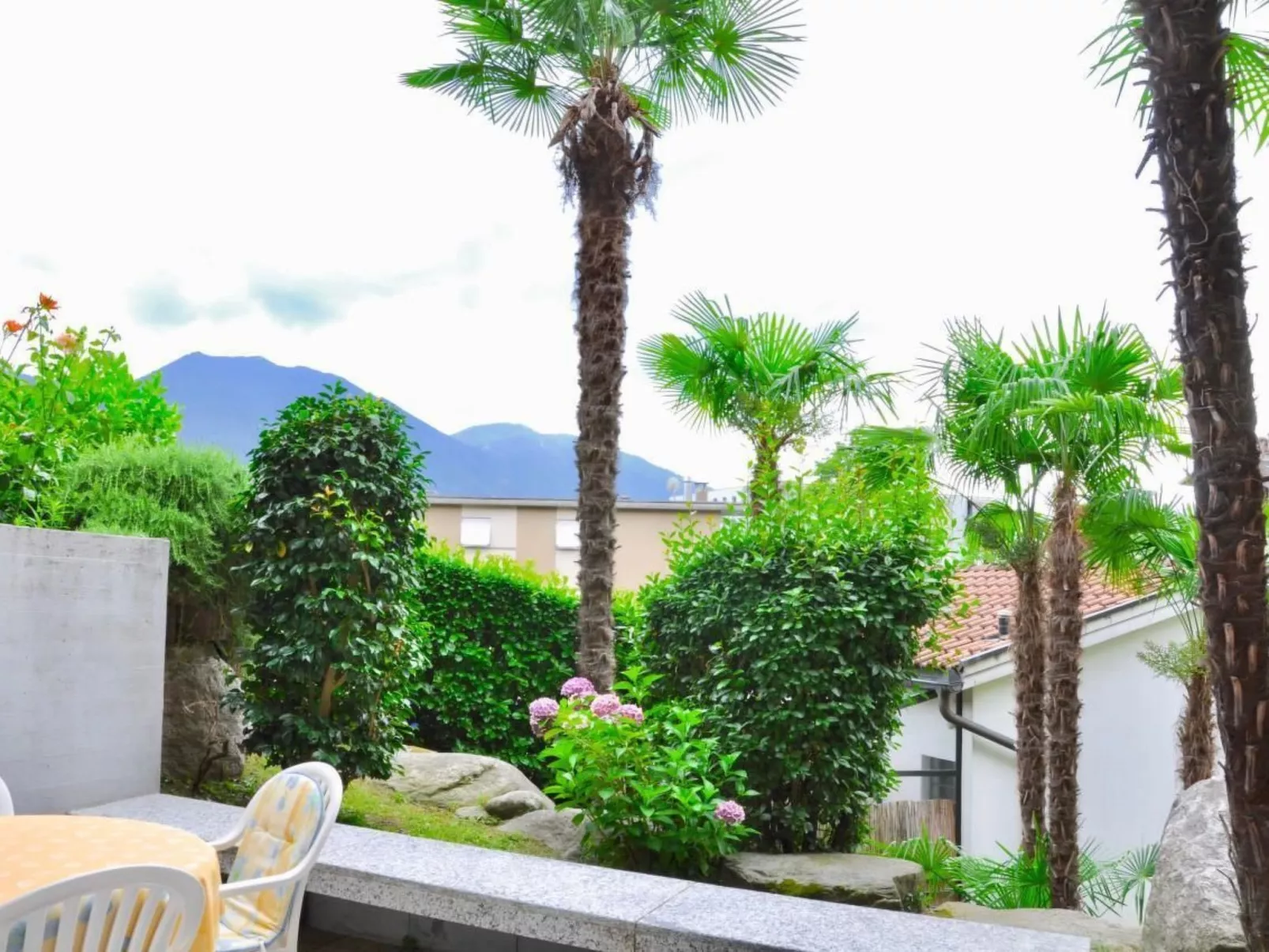 Navengana 4 mit Pool-Draußen