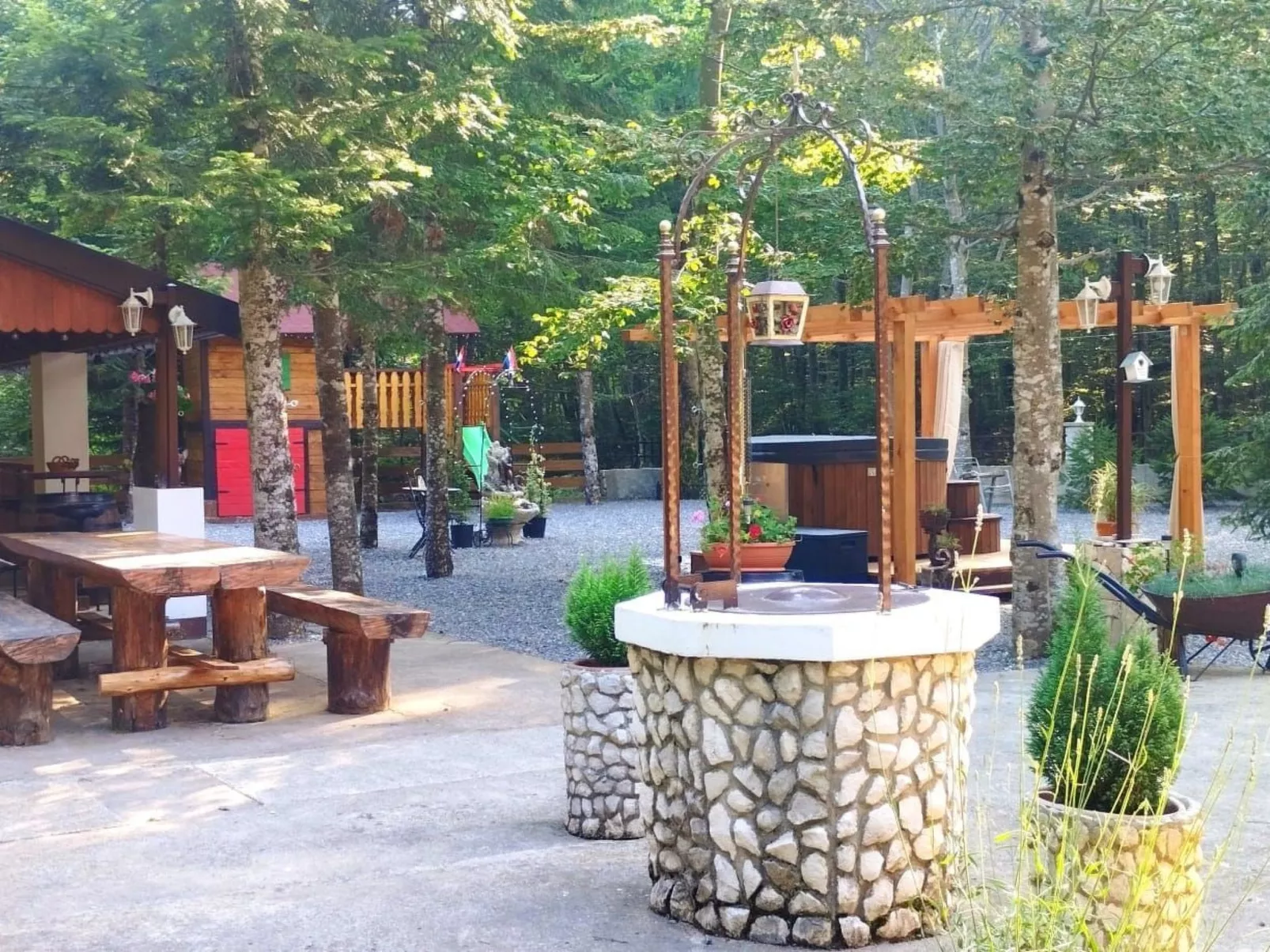 Idyllic holiday home-Outside