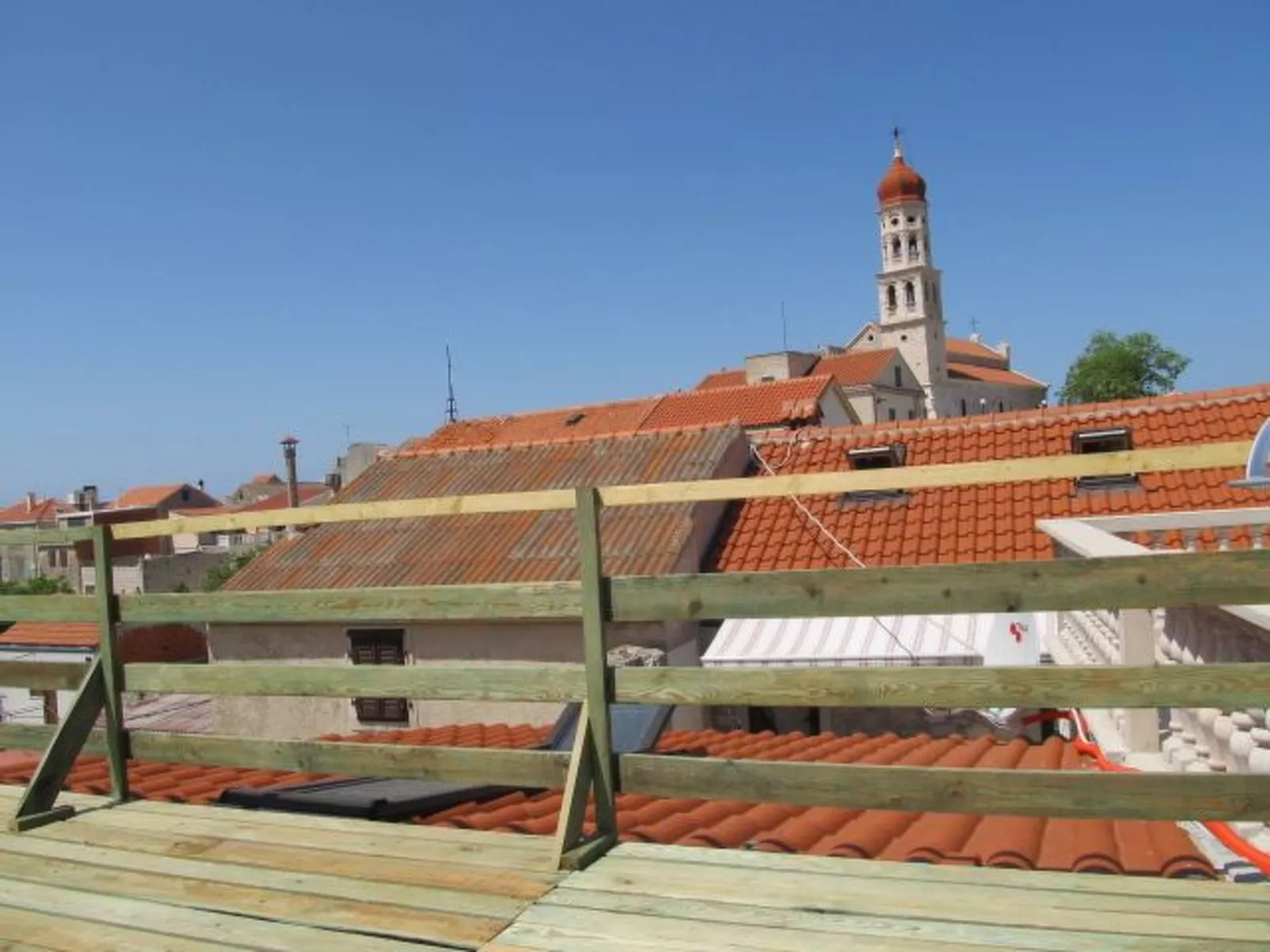 Sommersprosse/terase-Drinnen