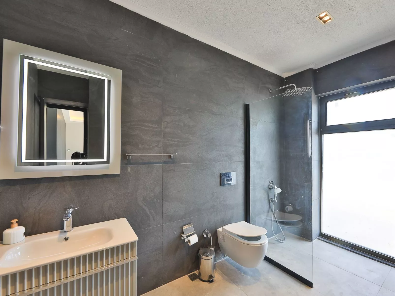 Rolife Kalamar-Dedans