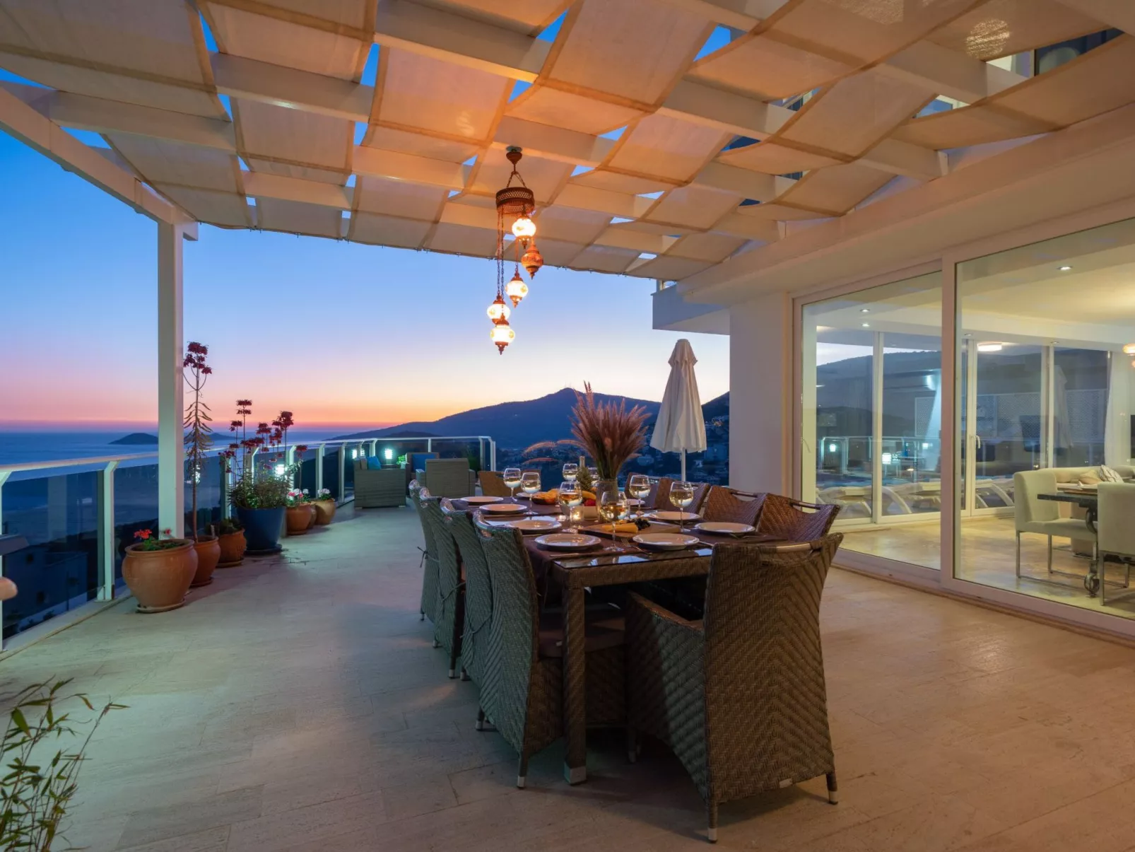 Luxuriöse Villa mit Meerblick in Kalkan Kalamar-Inside