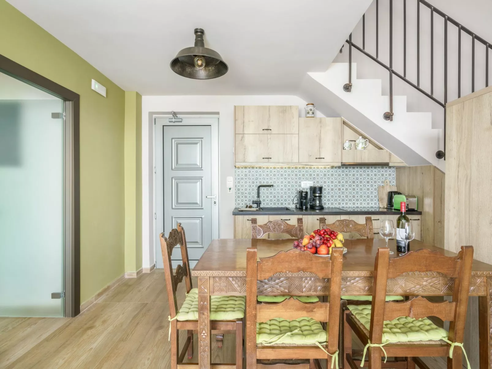 Neue Villa mit privatem Pool und BBQ, 2.5km zum Strand-Inside