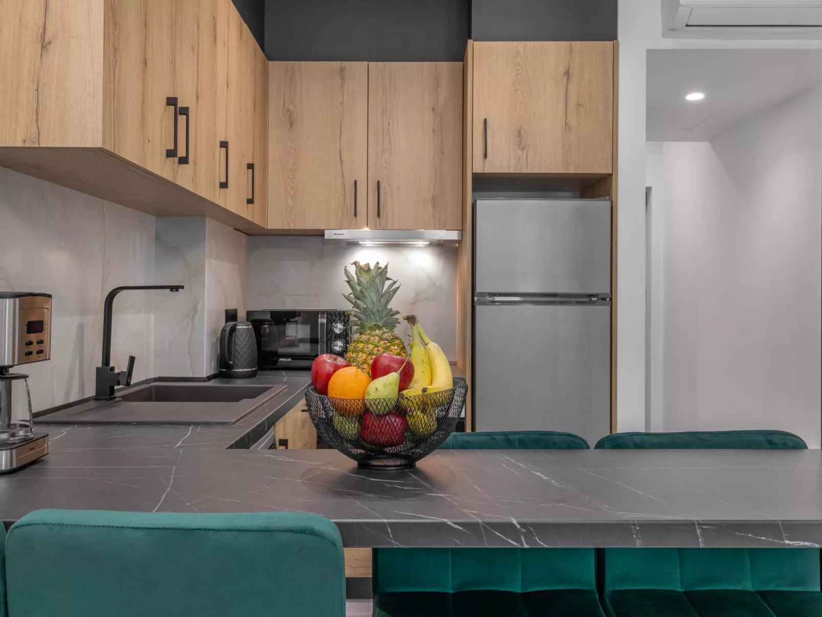 Tota Suite 1-Image-tags.info