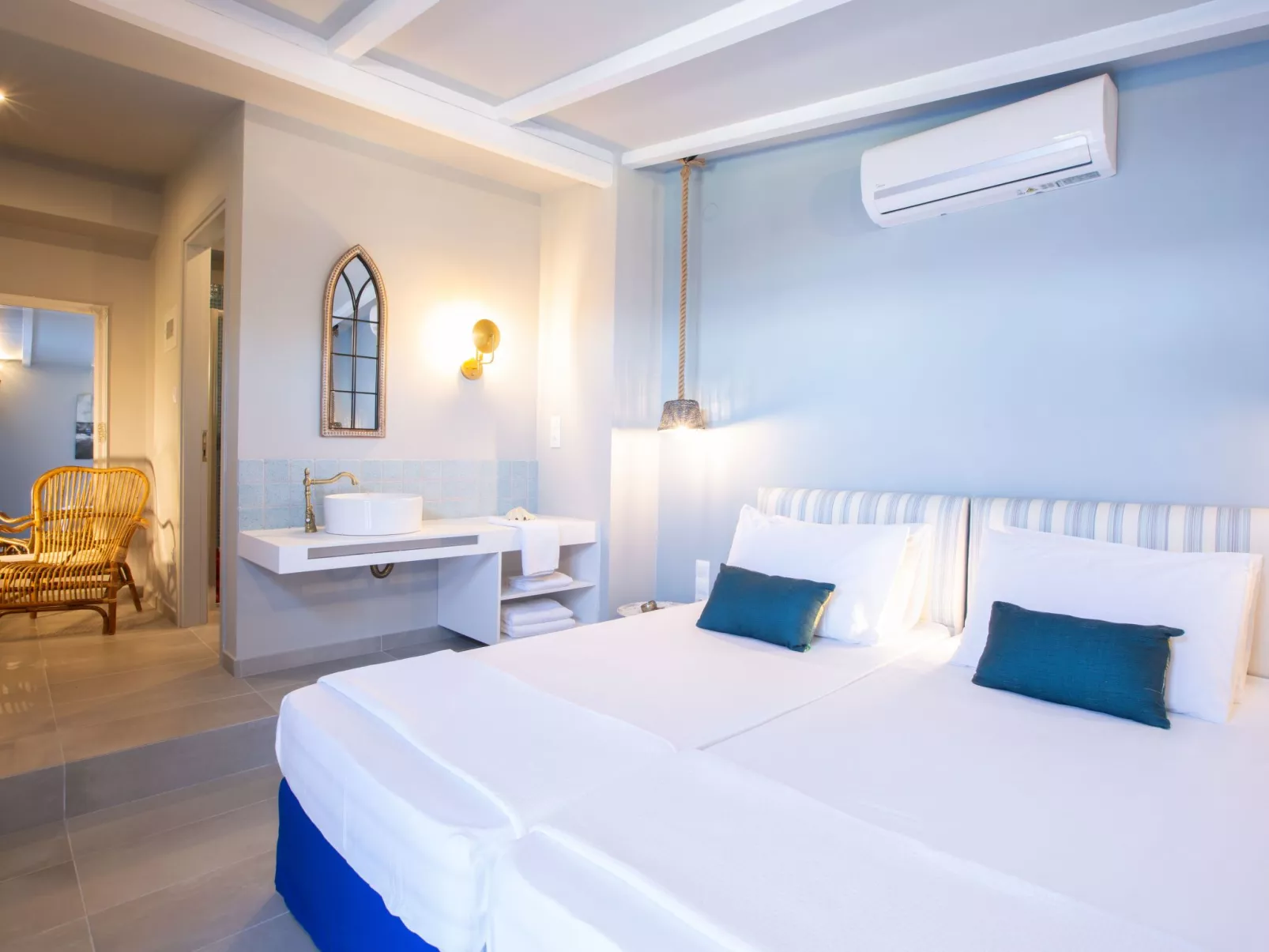 Artemis-Villa-Dedans