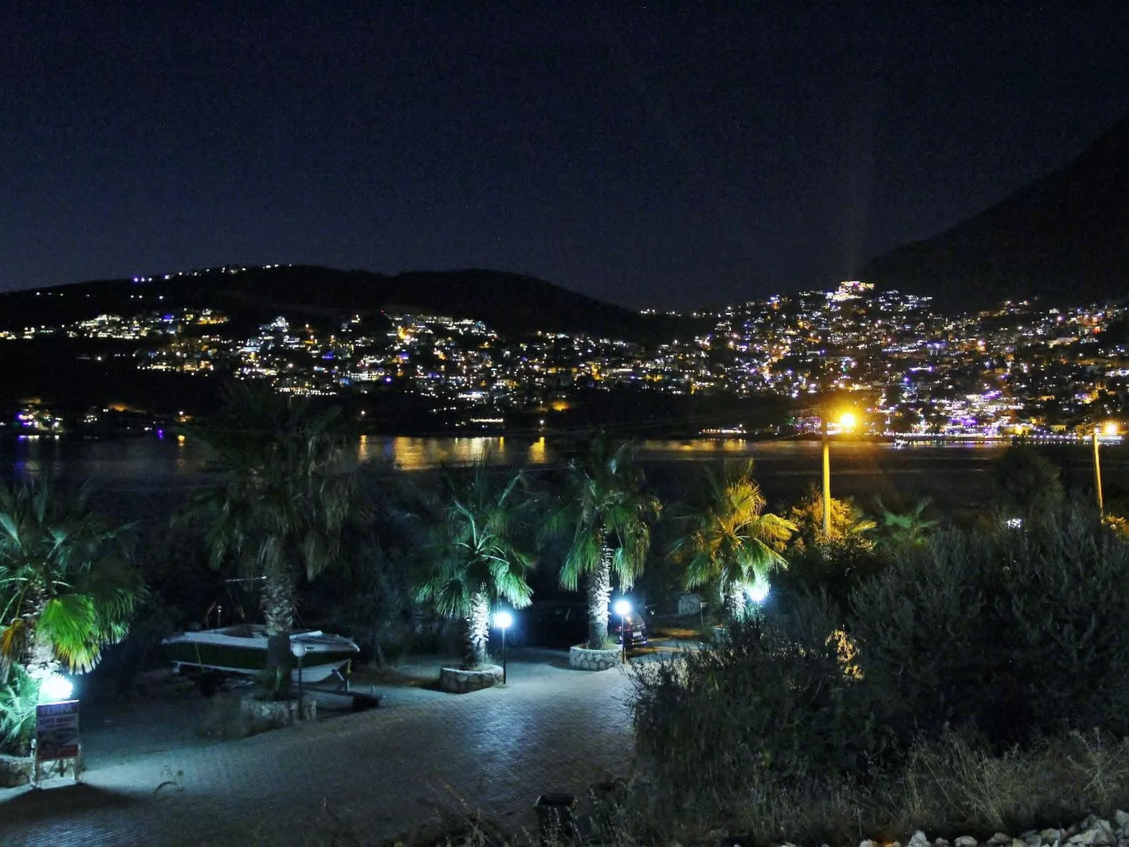 In Kalkan mit Privatem Pool-Drinnen