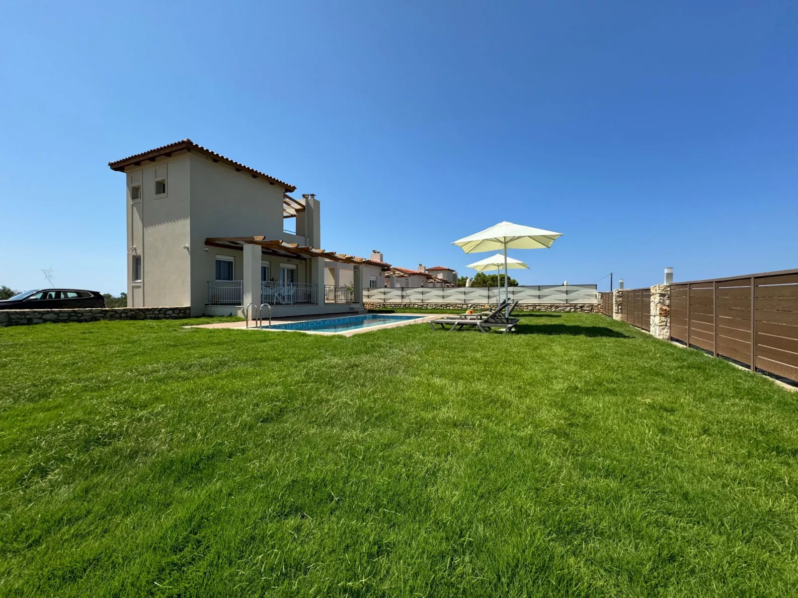 "Panor Villas" mit eigenem Pool-Image-tags.info